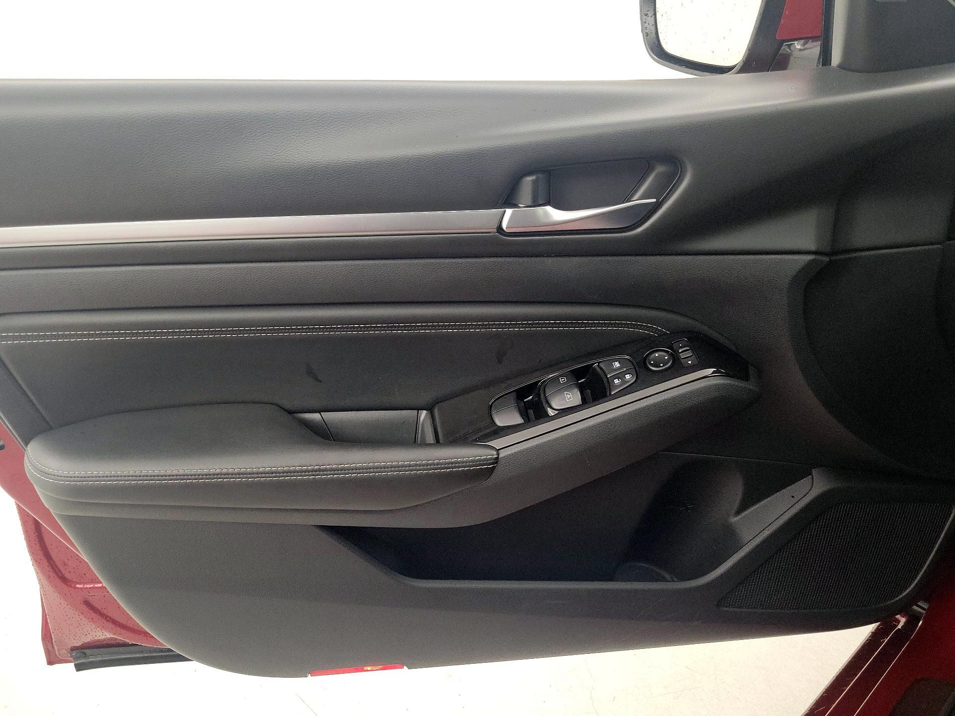 Thumbnail: 2020 Nissan Altima - 12