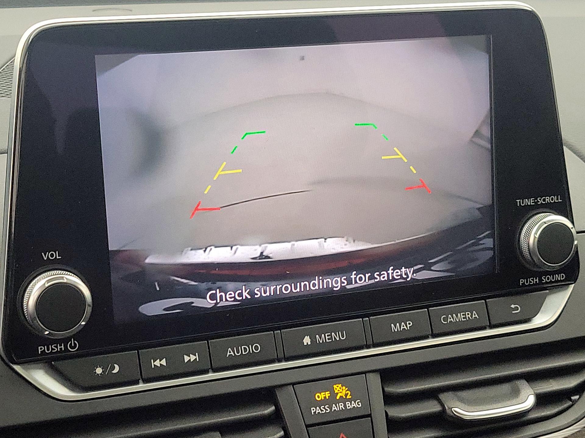 Thumbnail: 2020 Nissan Altima - 15