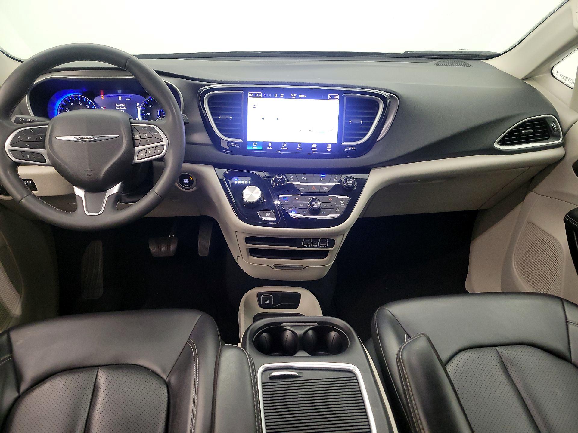 Thumbnail: 2023 Chrysler Pacifica - 9