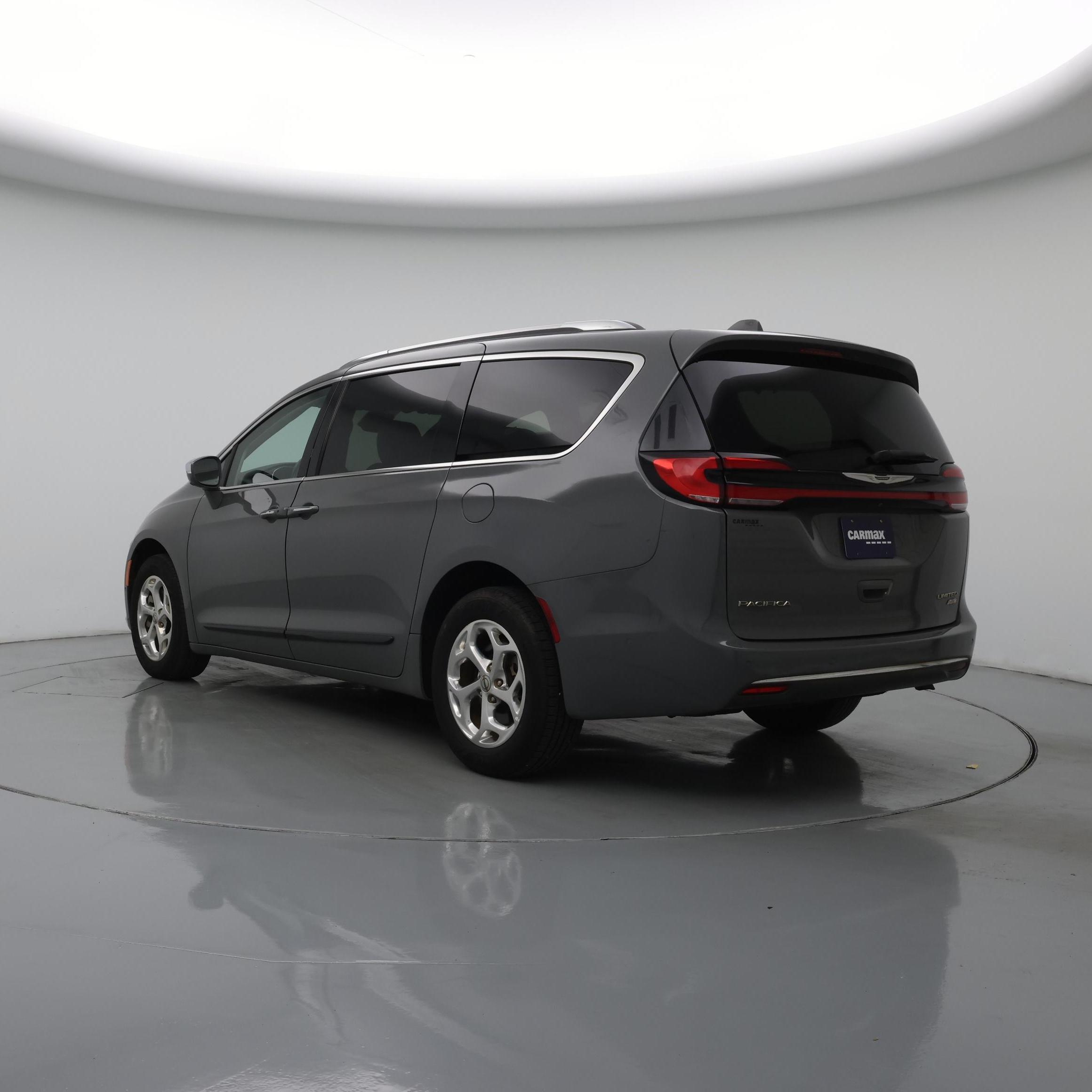 Thumbnail: 2021 Chrysler Pacifica - 2