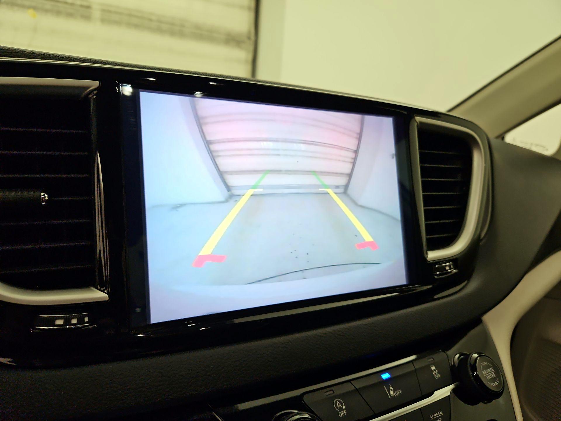 Thumbnail: 2022 Chrysler Pacifica - 14