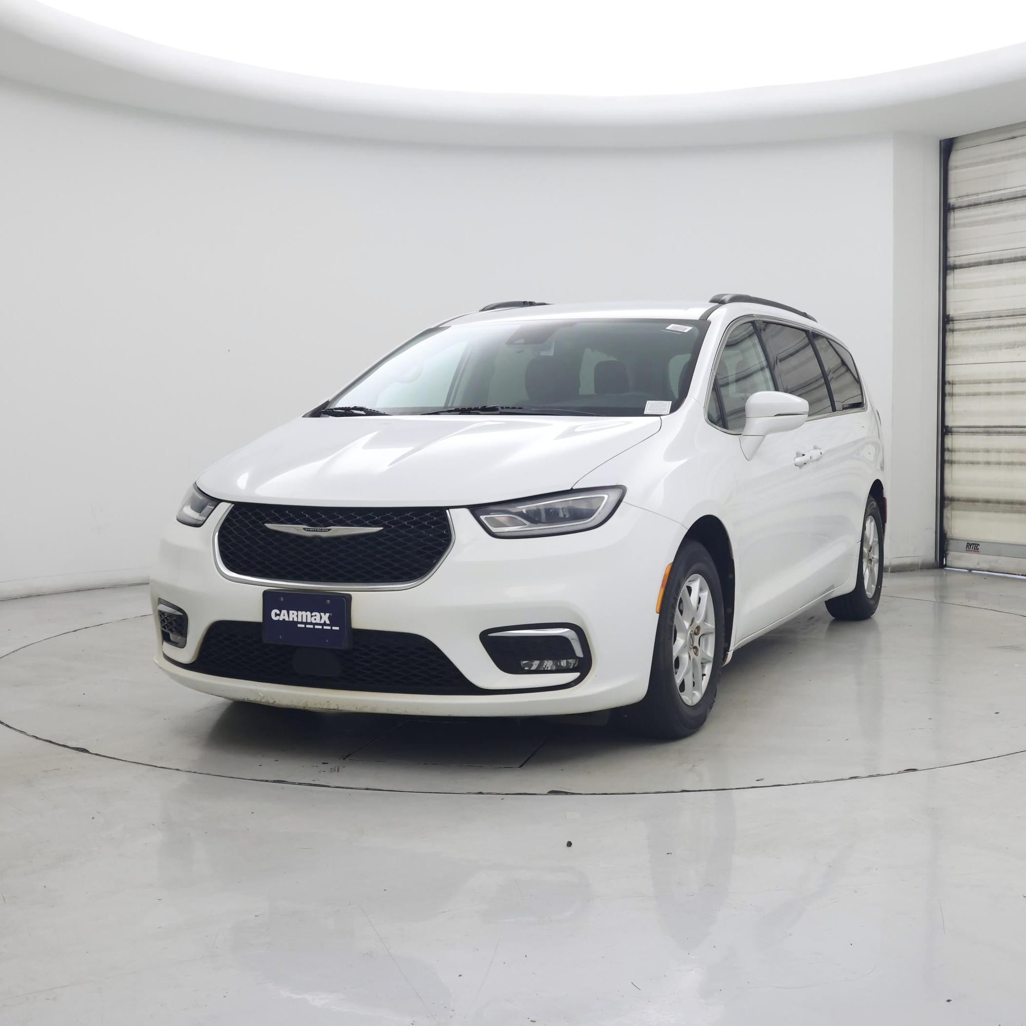 Thumbnail: 2022 Chrysler Pacifica - 4