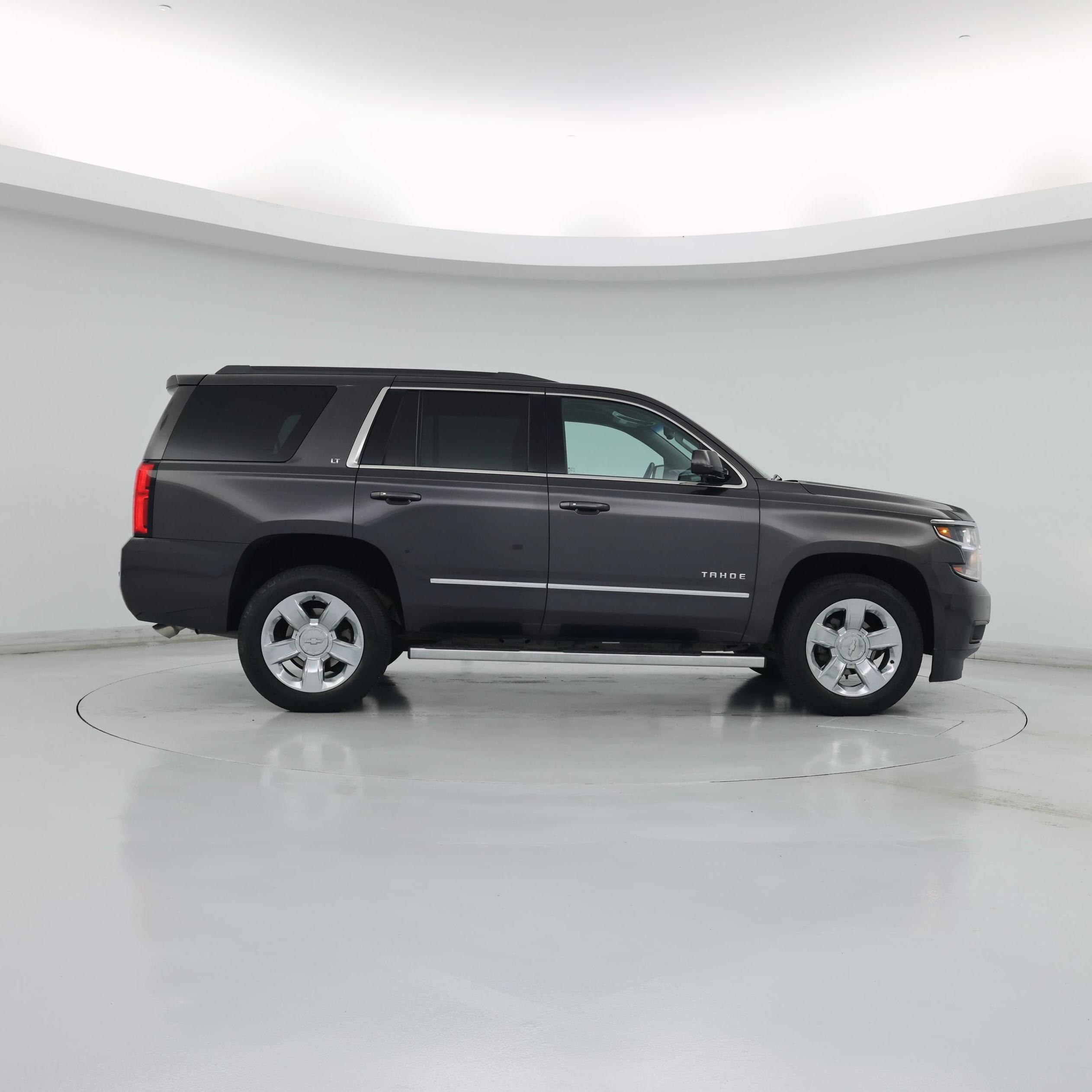 Thumbnail: 2017 Chevrolet Tahoe - 7