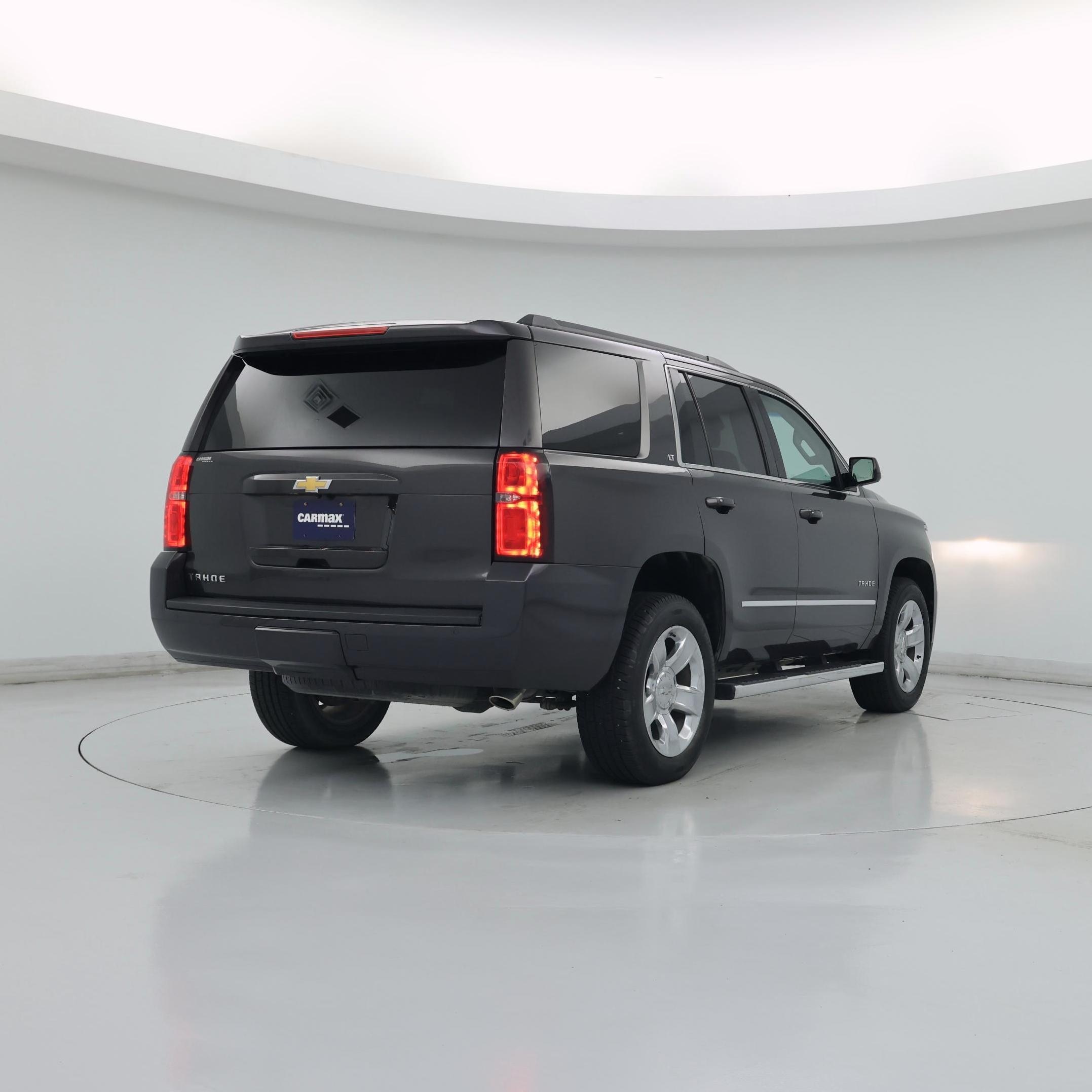 Thumbnail: 2017 Chevrolet Tahoe - 8