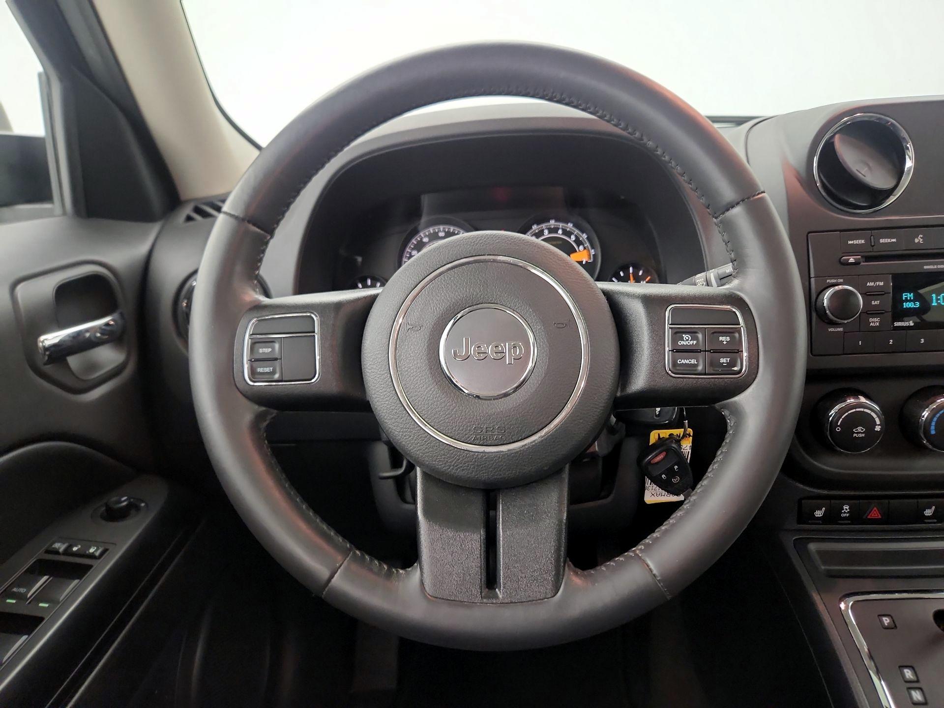 Thumbnail: 2017 Jeep Patriot - 10