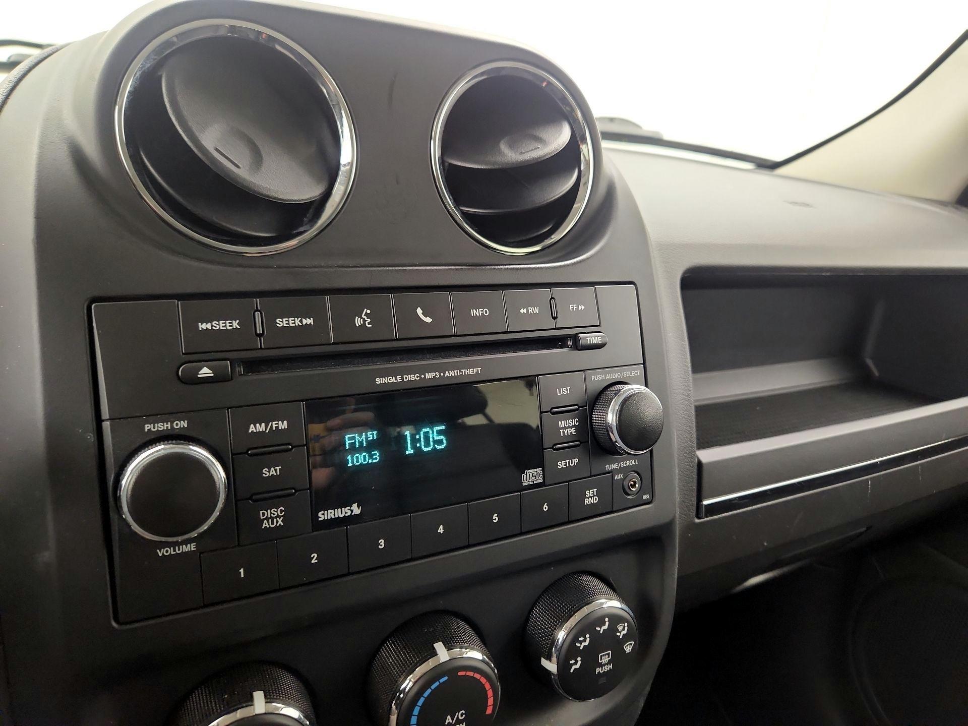 Thumbnail: 2017 Jeep Patriot - 13