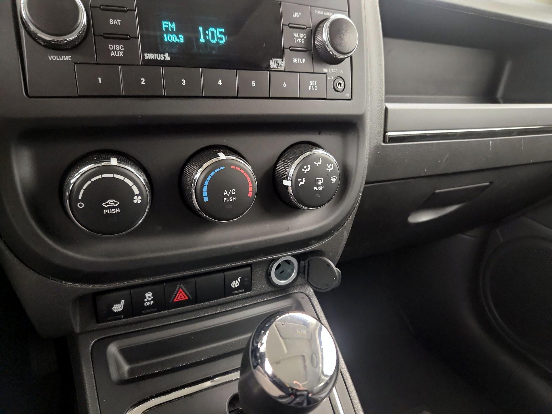 Thumbnail: 2017 Jeep Patriot - 14