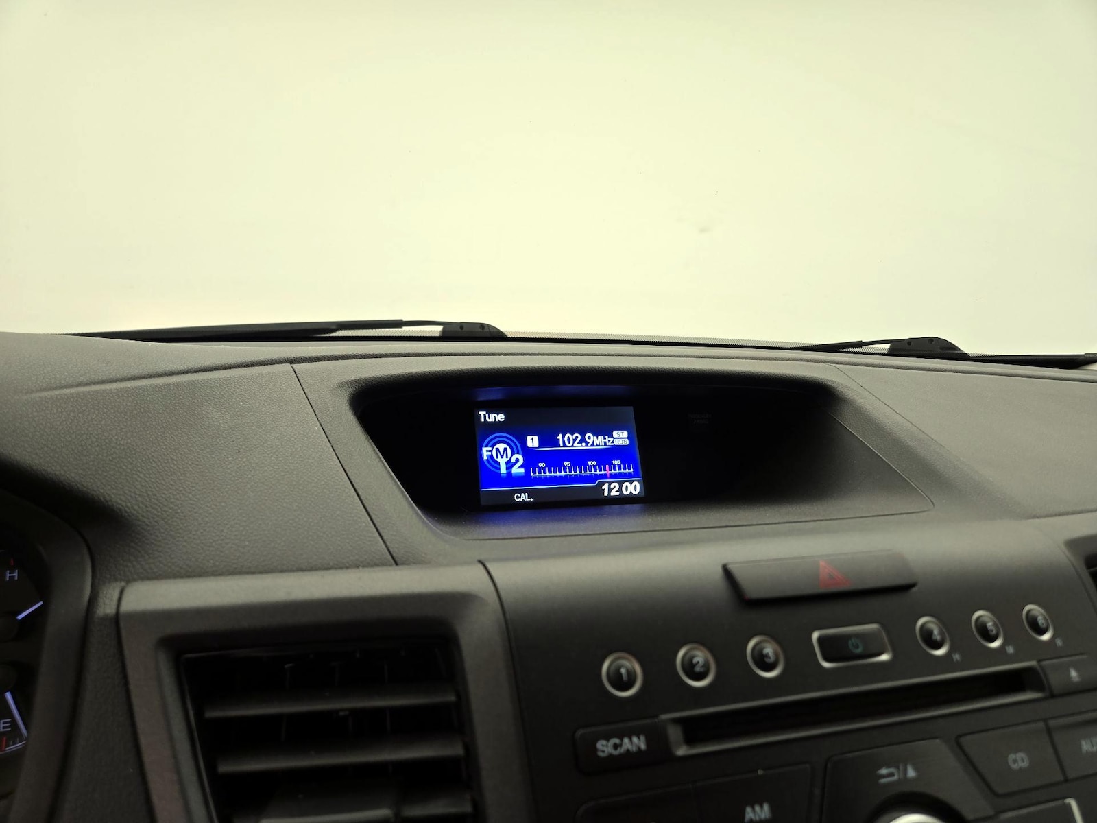 2014 Honda CR-V LX - Photo 16