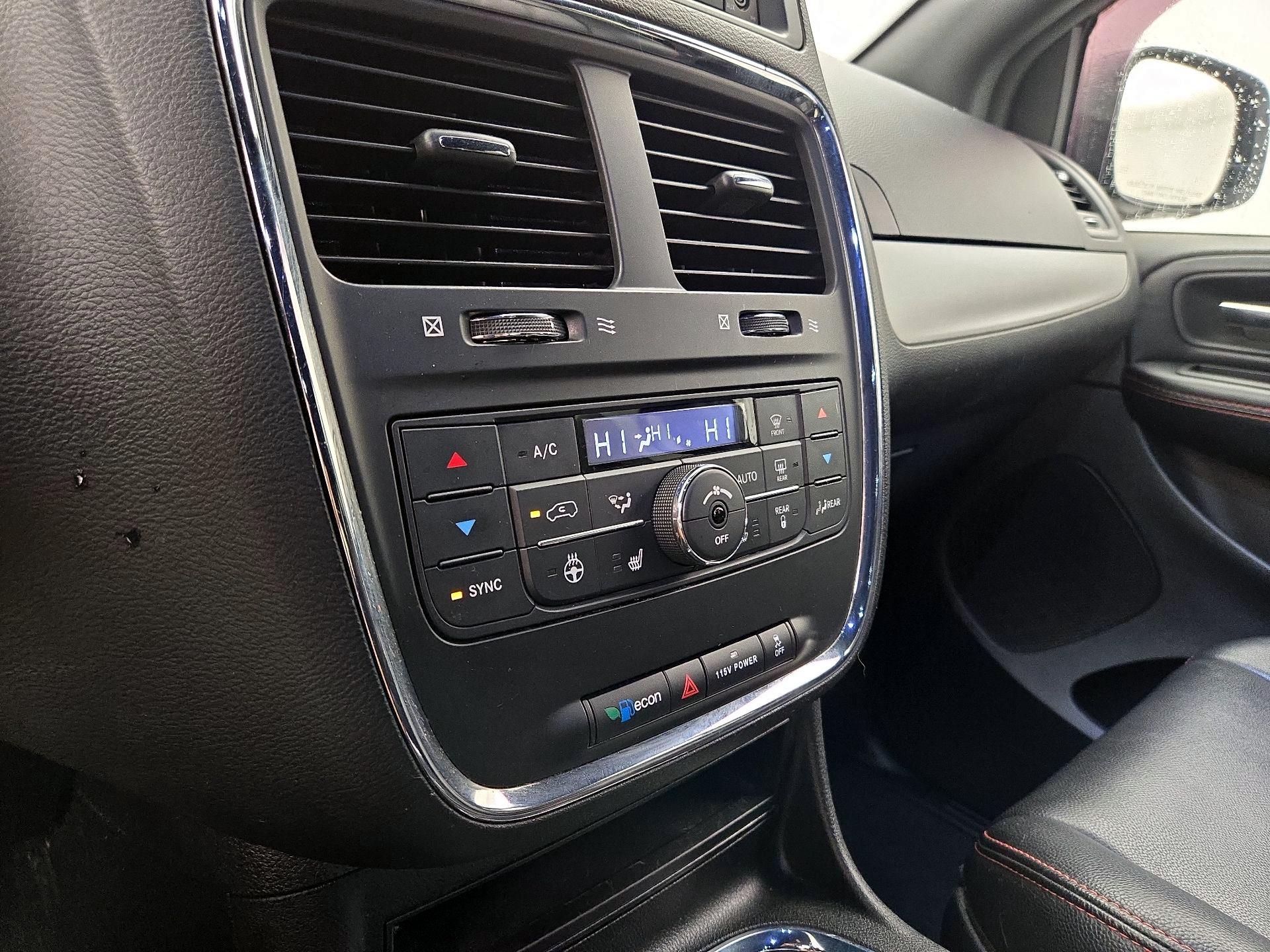 Thumbnail: 2019 Dodge Grand Caravan - 16