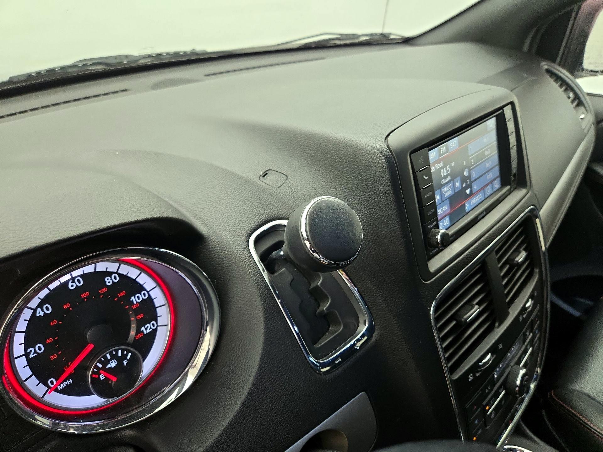 Thumbnail: 2019 Dodge Grand Caravan - 17