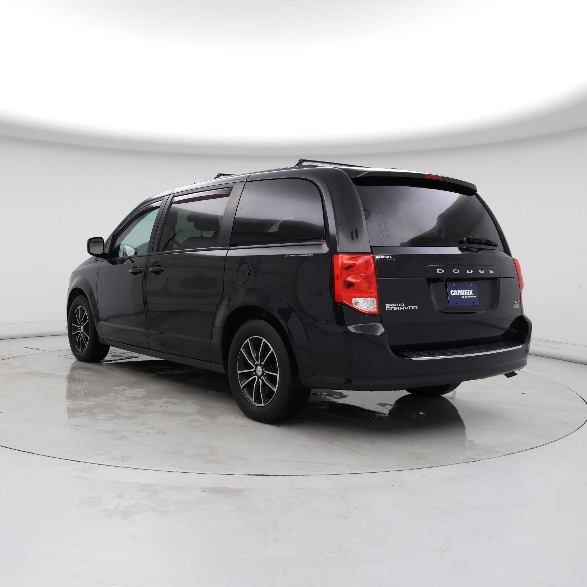 Thumbnail: 2019 Dodge Grand Caravan - 2