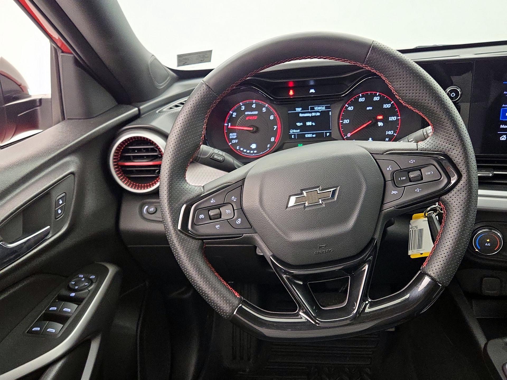 Thumbnail: 2024 Chevrolet Trax - 10