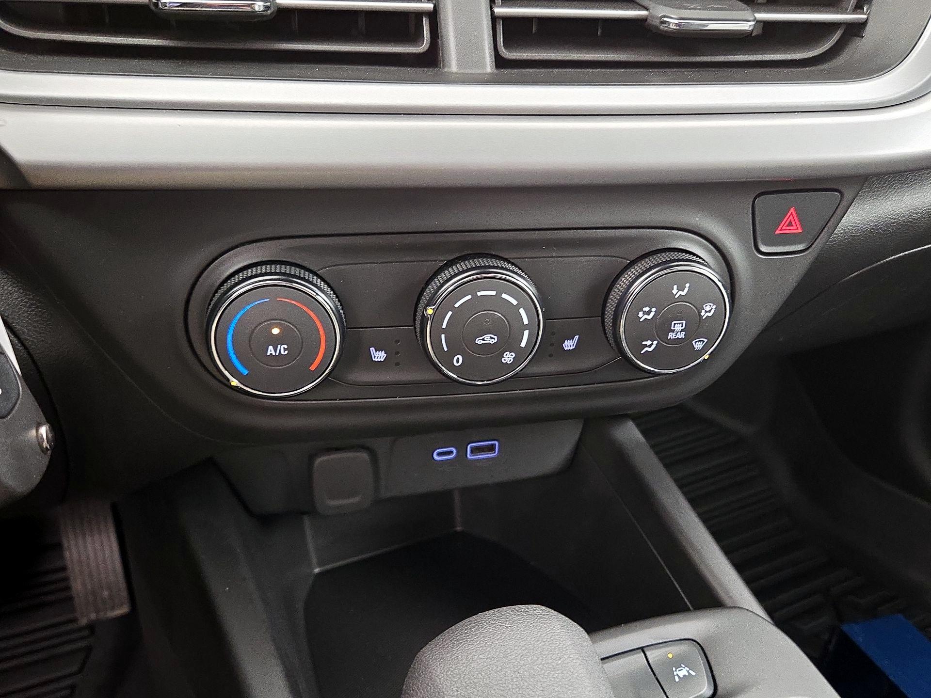 Thumbnail: 2024 Chevrolet Trax - 16