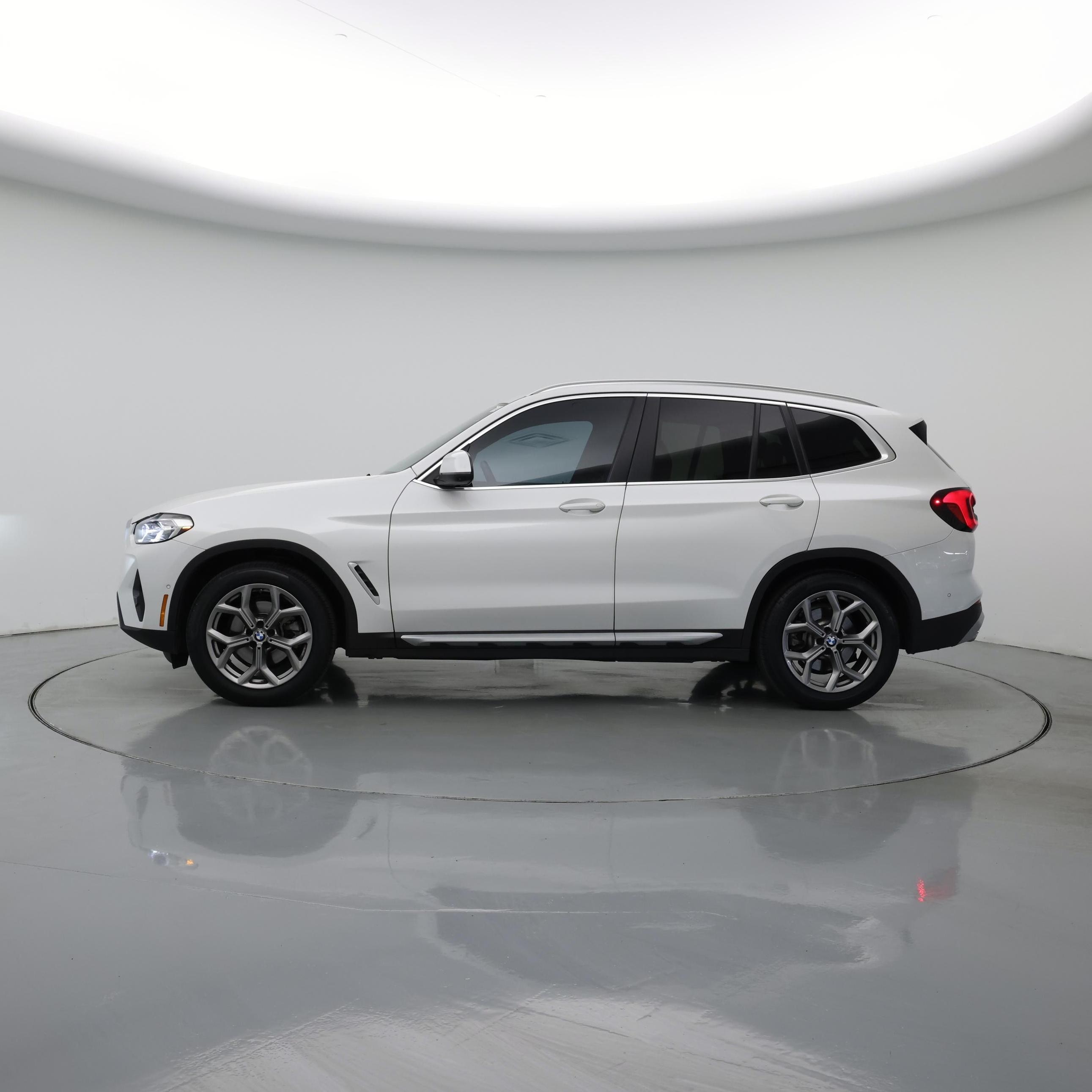 Thumbnail: 2023 BMW X3 - 3