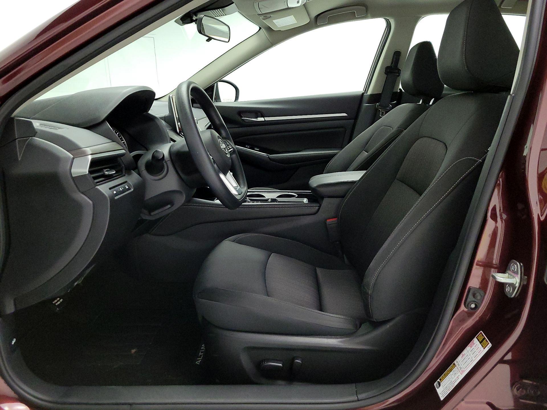 Thumbnail: 2023 Nissan Altima - 11