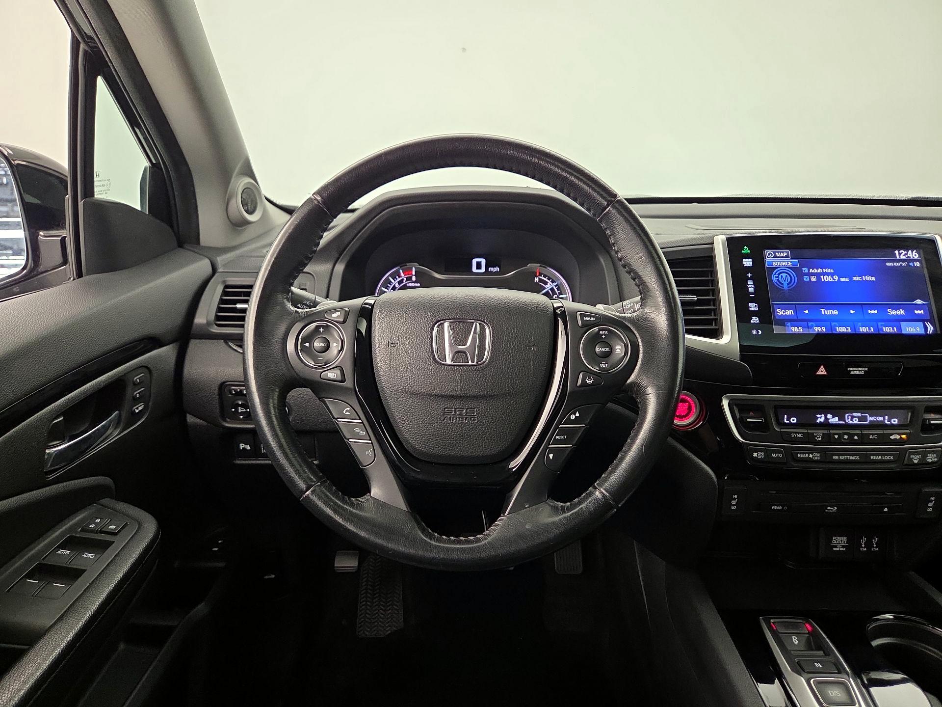 Thumbnail: 2016 Honda Pilot - 10