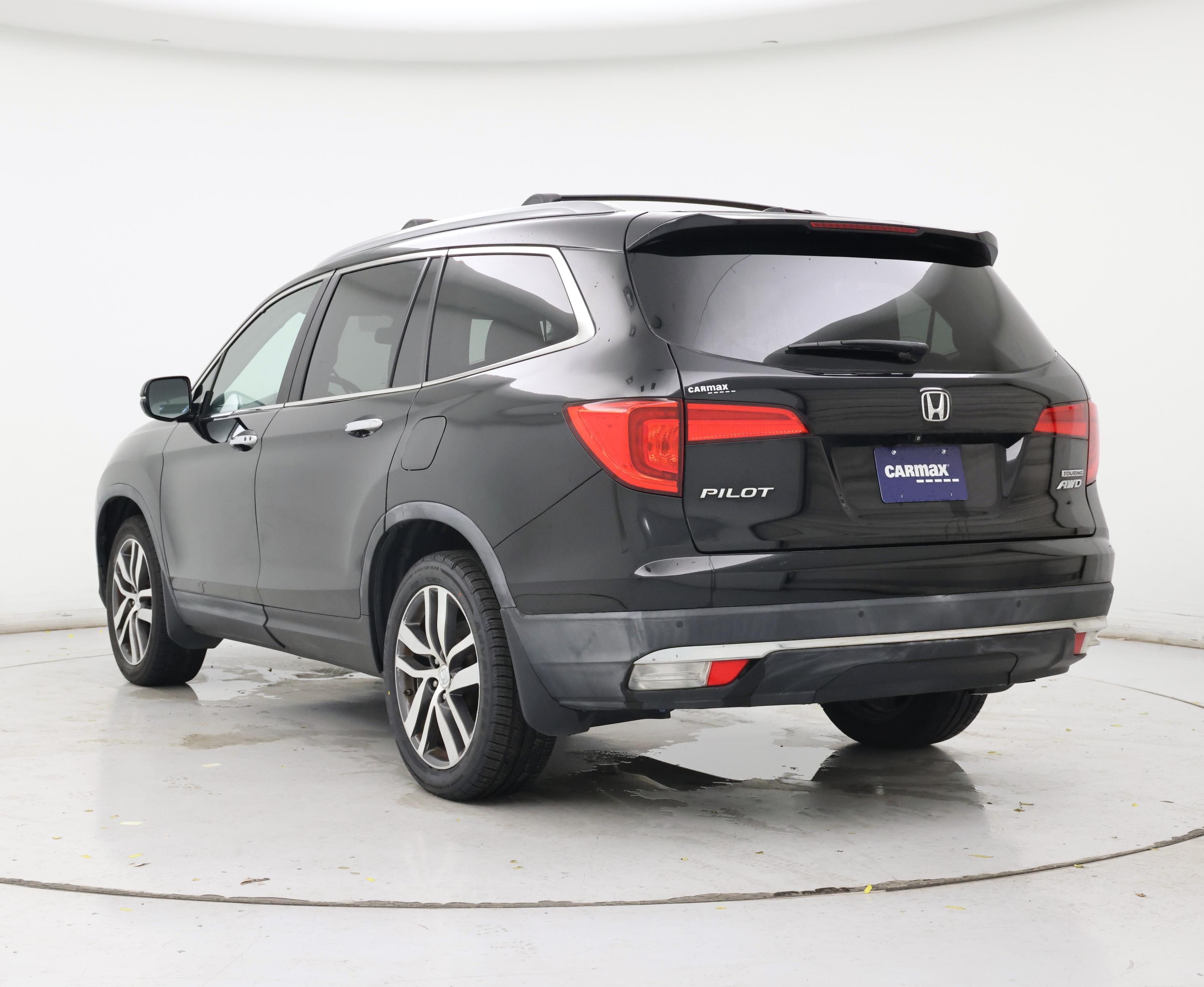 Thumbnail: 2016 Honda Pilot - 2