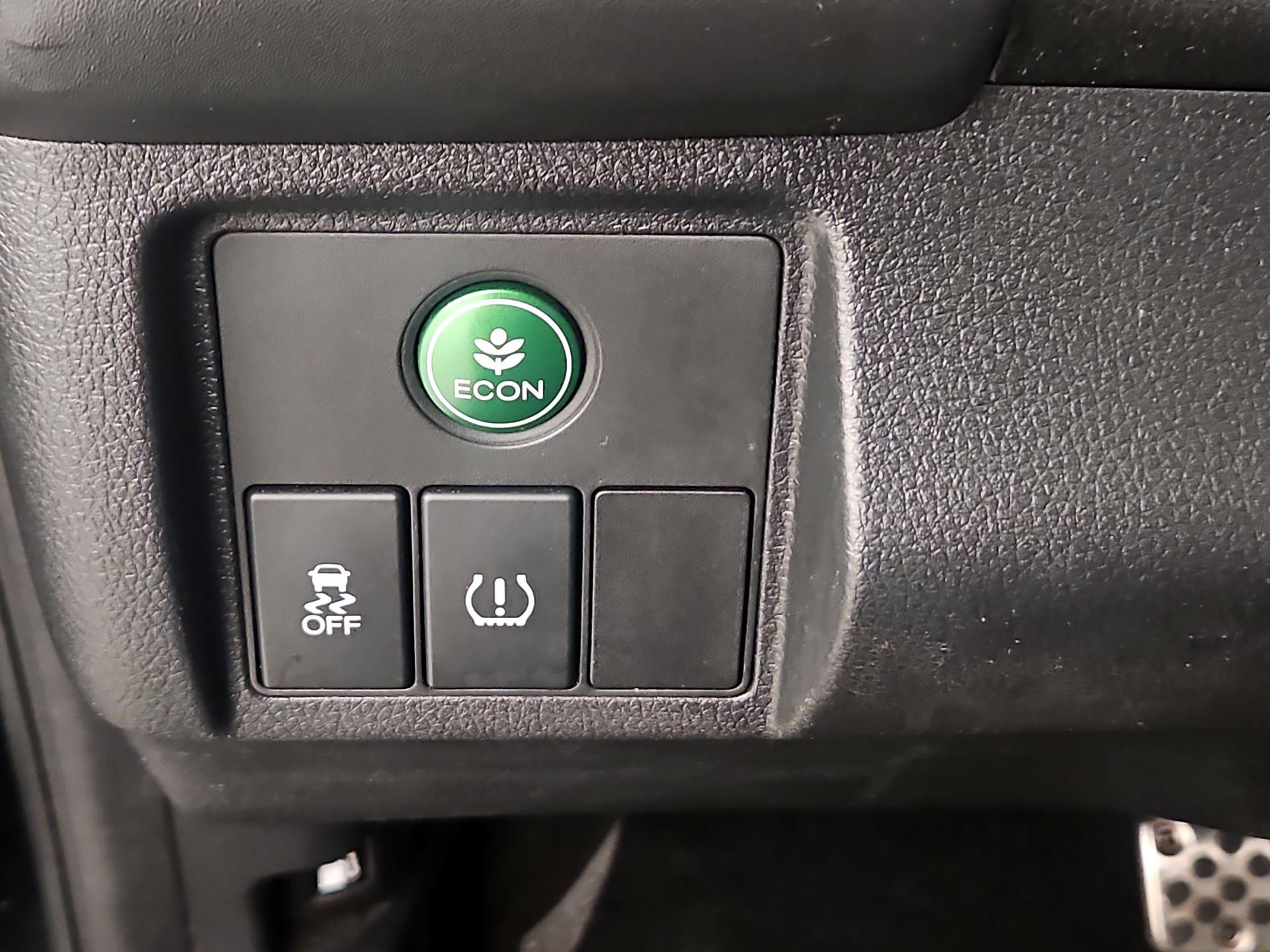 Thumbnail: 2019 Honda HR-V - 13