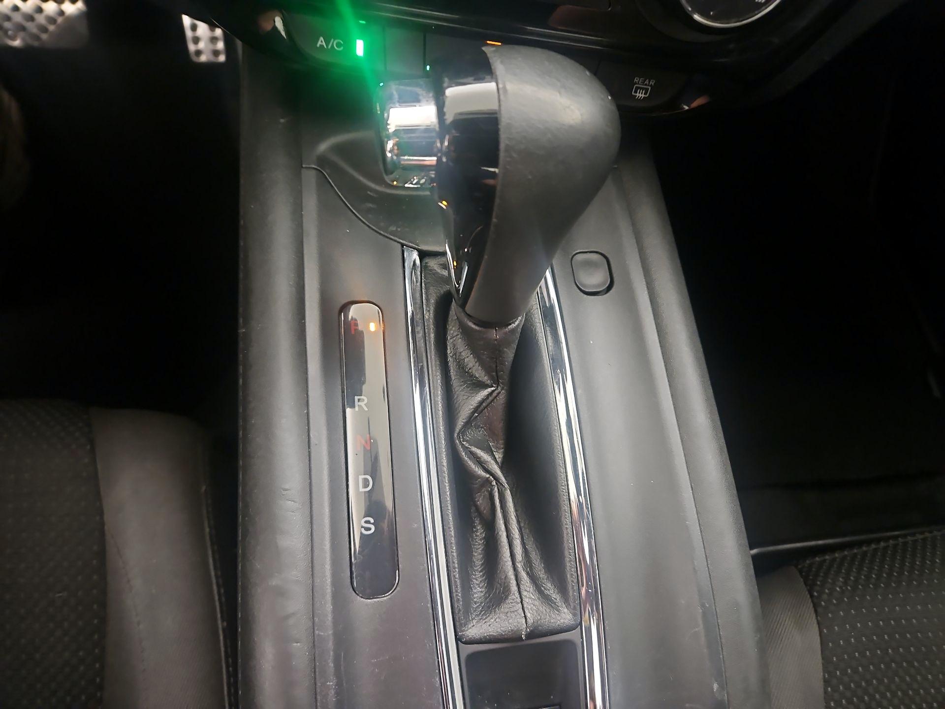 Thumbnail: 2019 Honda HR-V - 17