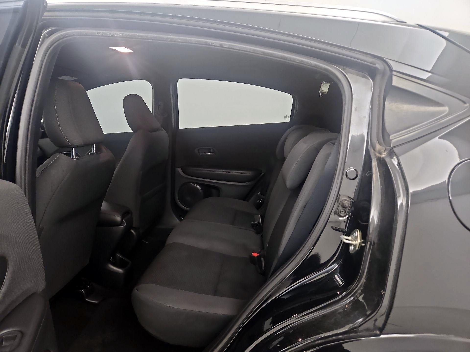Thumbnail: 2019 Honda HR-V - 19