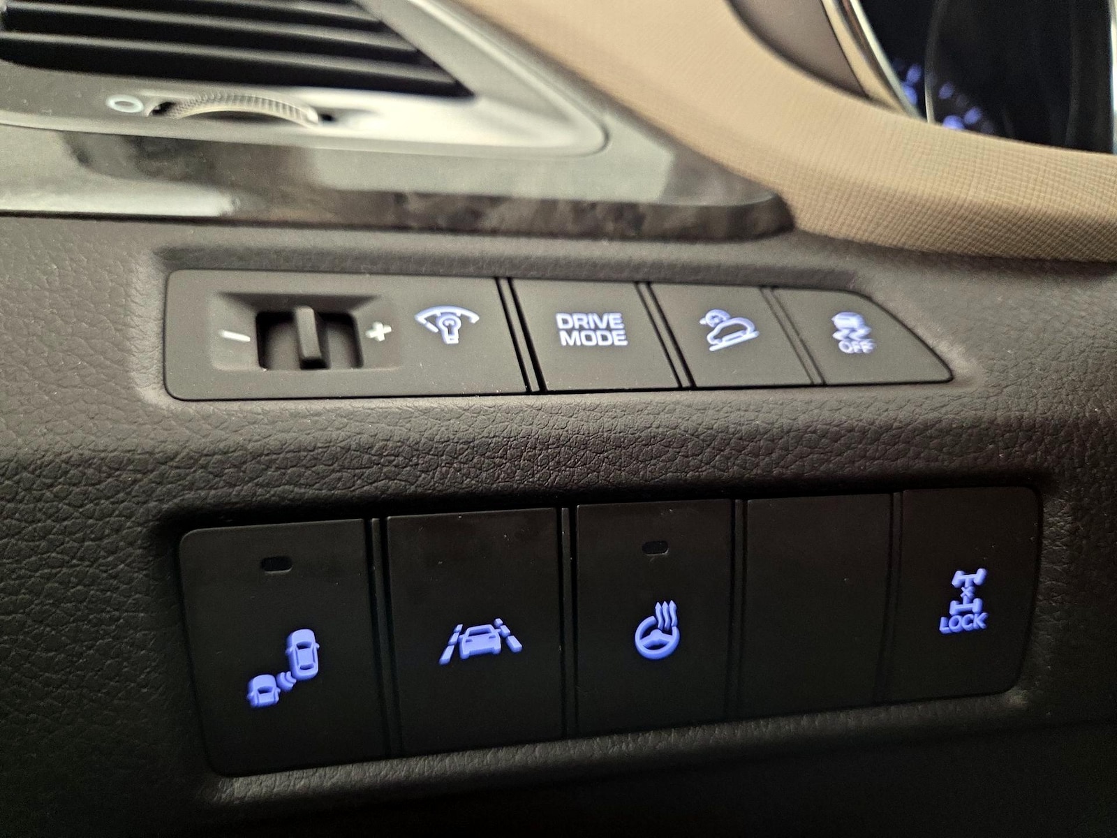 2017 Hyundai Santa Fe Sport 2.0T Ultimate - Photo 14