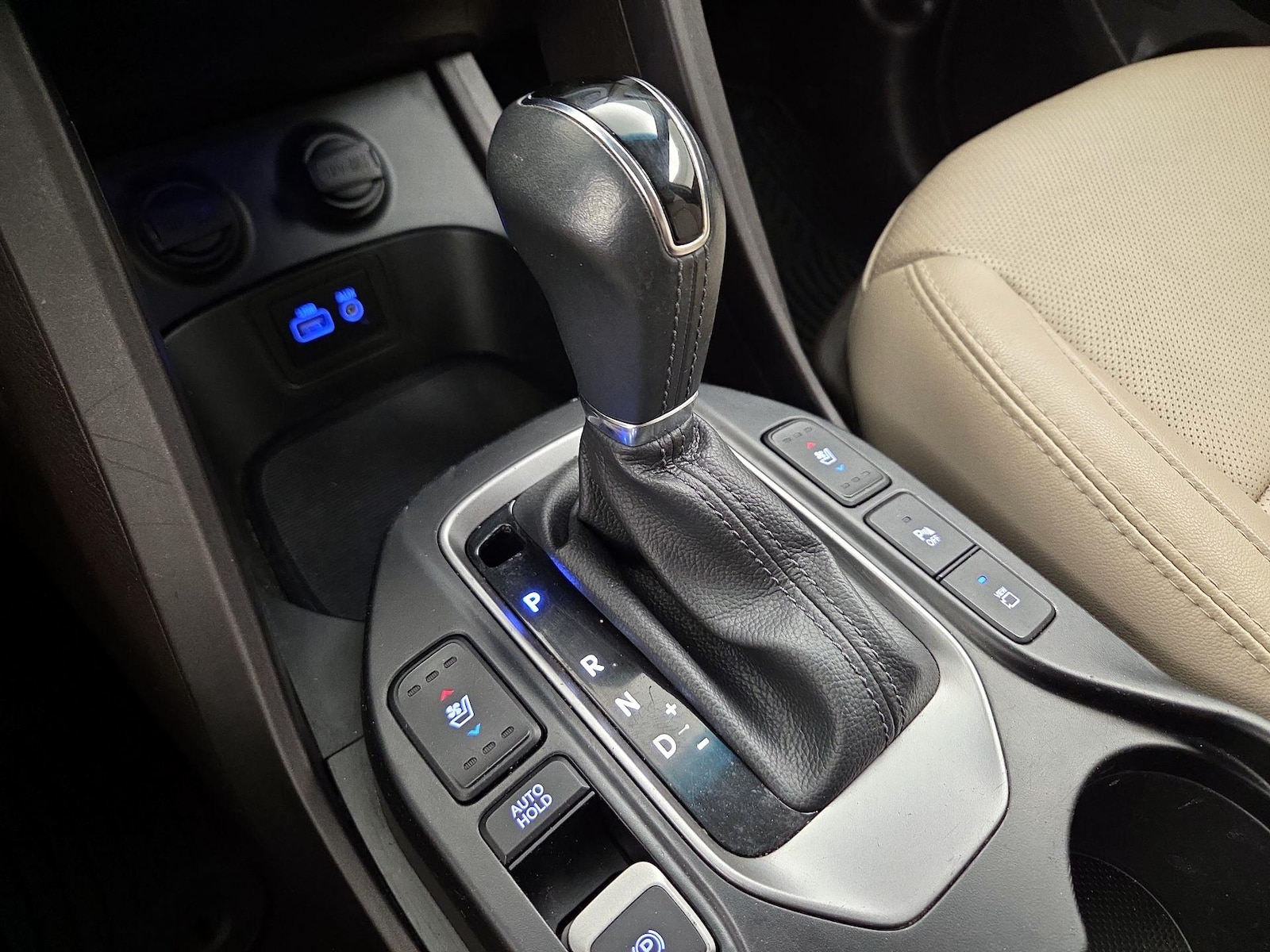 2017 Hyundai Santa Fe Sport 2.0T Ultimate - Photo 19