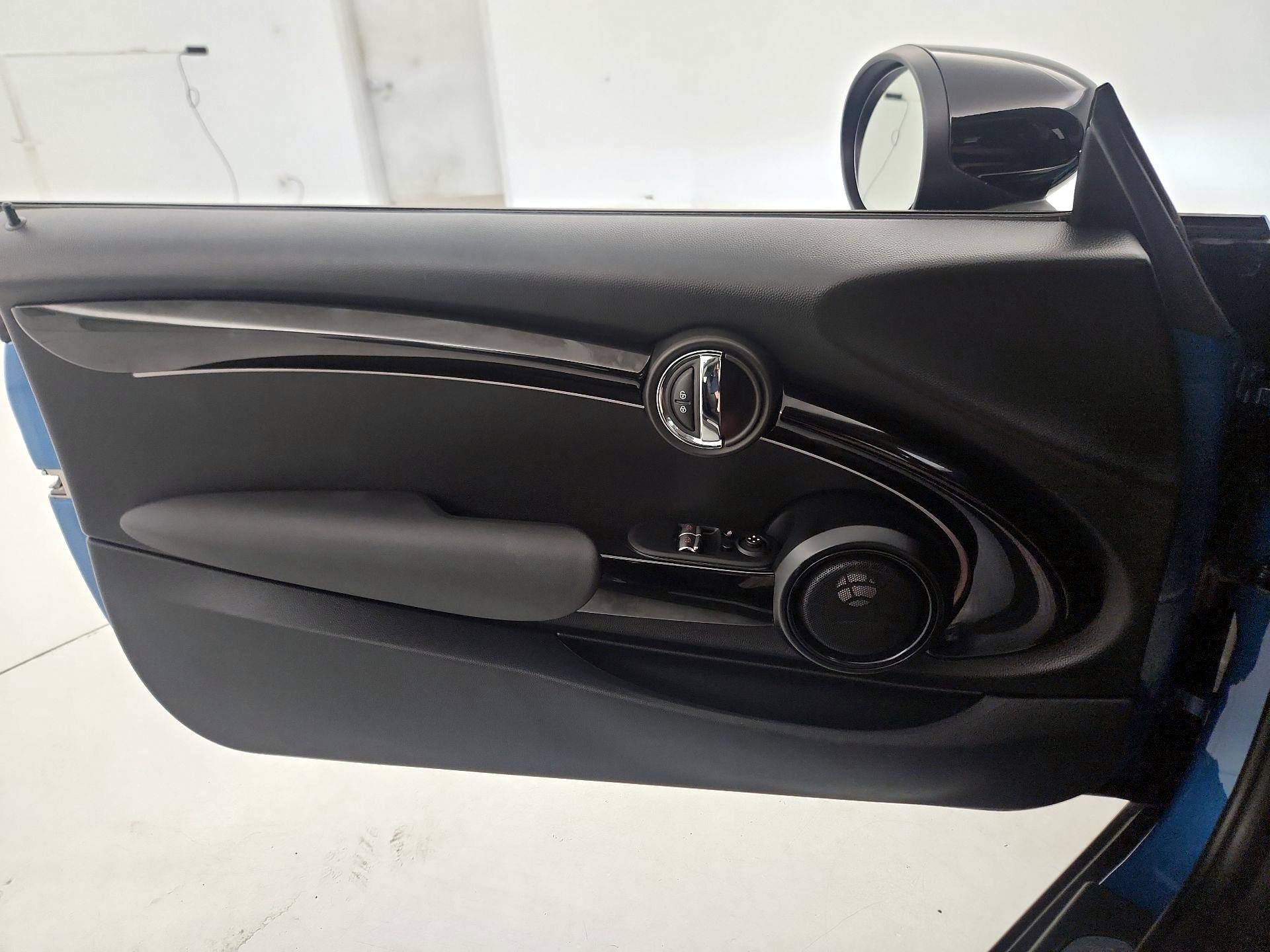 Thumbnail: 2023 MINI Cooper Hardtop - 12