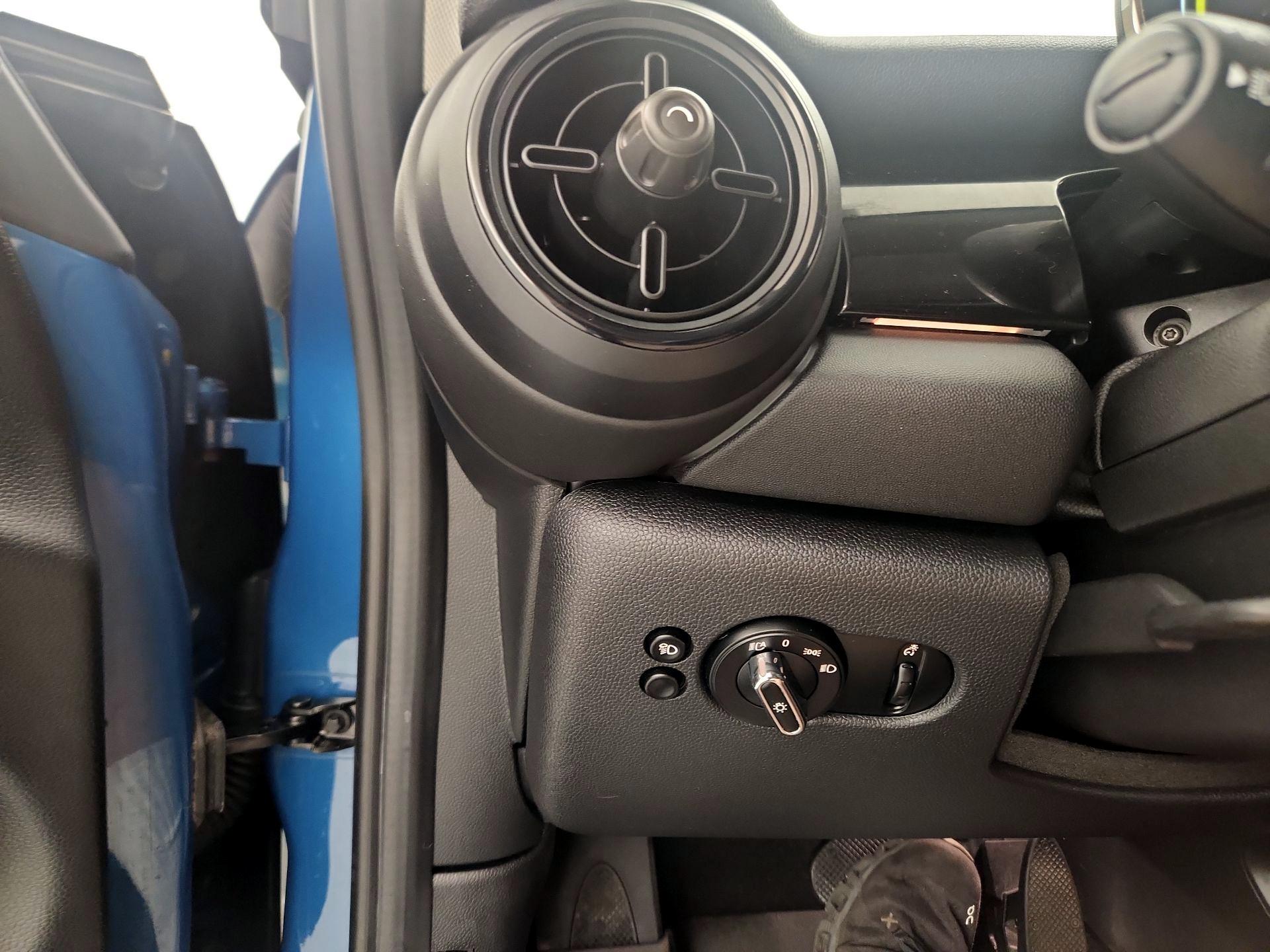 Thumbnail: 2023 MINI Cooper Hardtop - 13