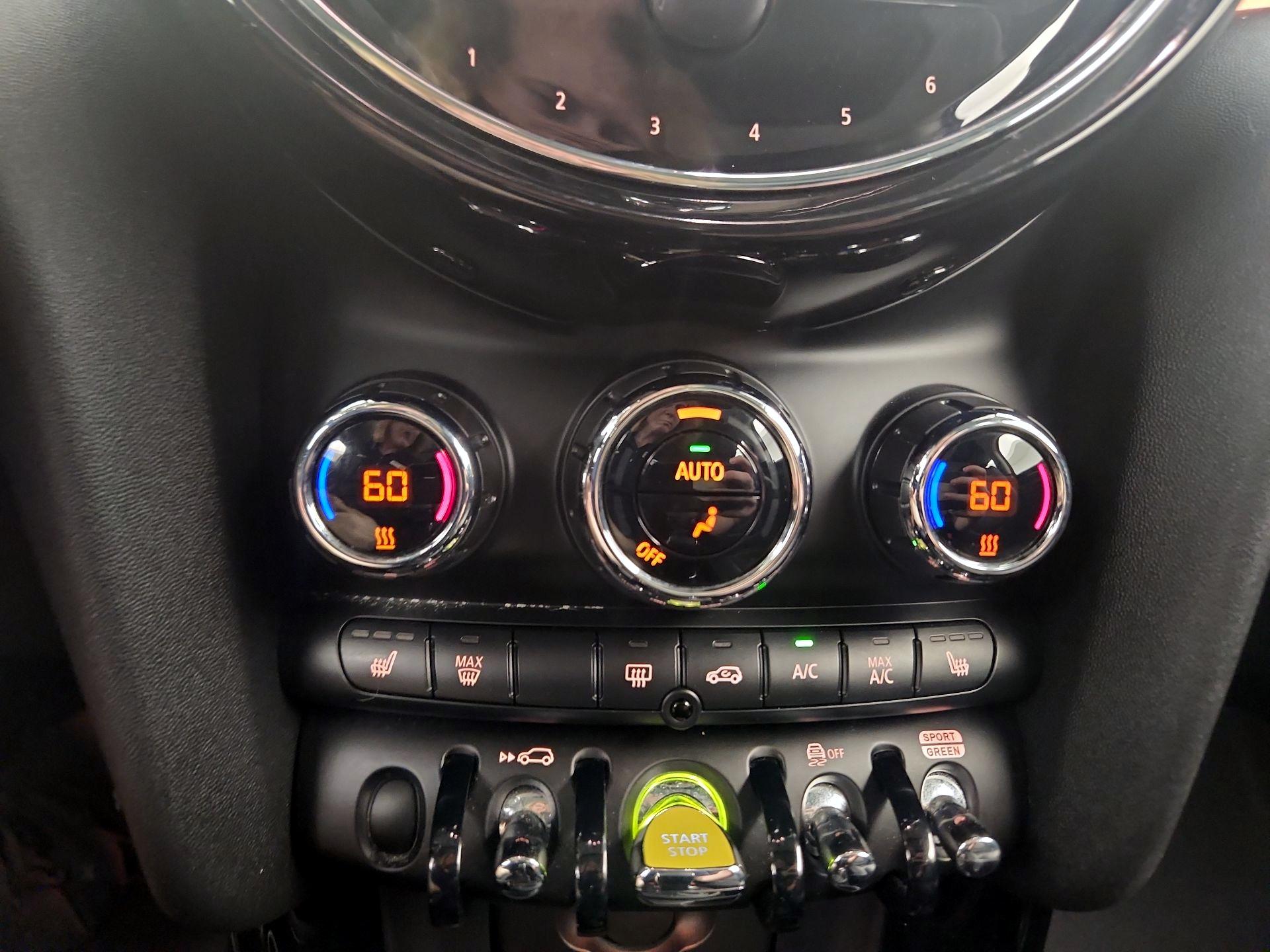 Thumbnail: 2023 MINI Cooper Hardtop - 16