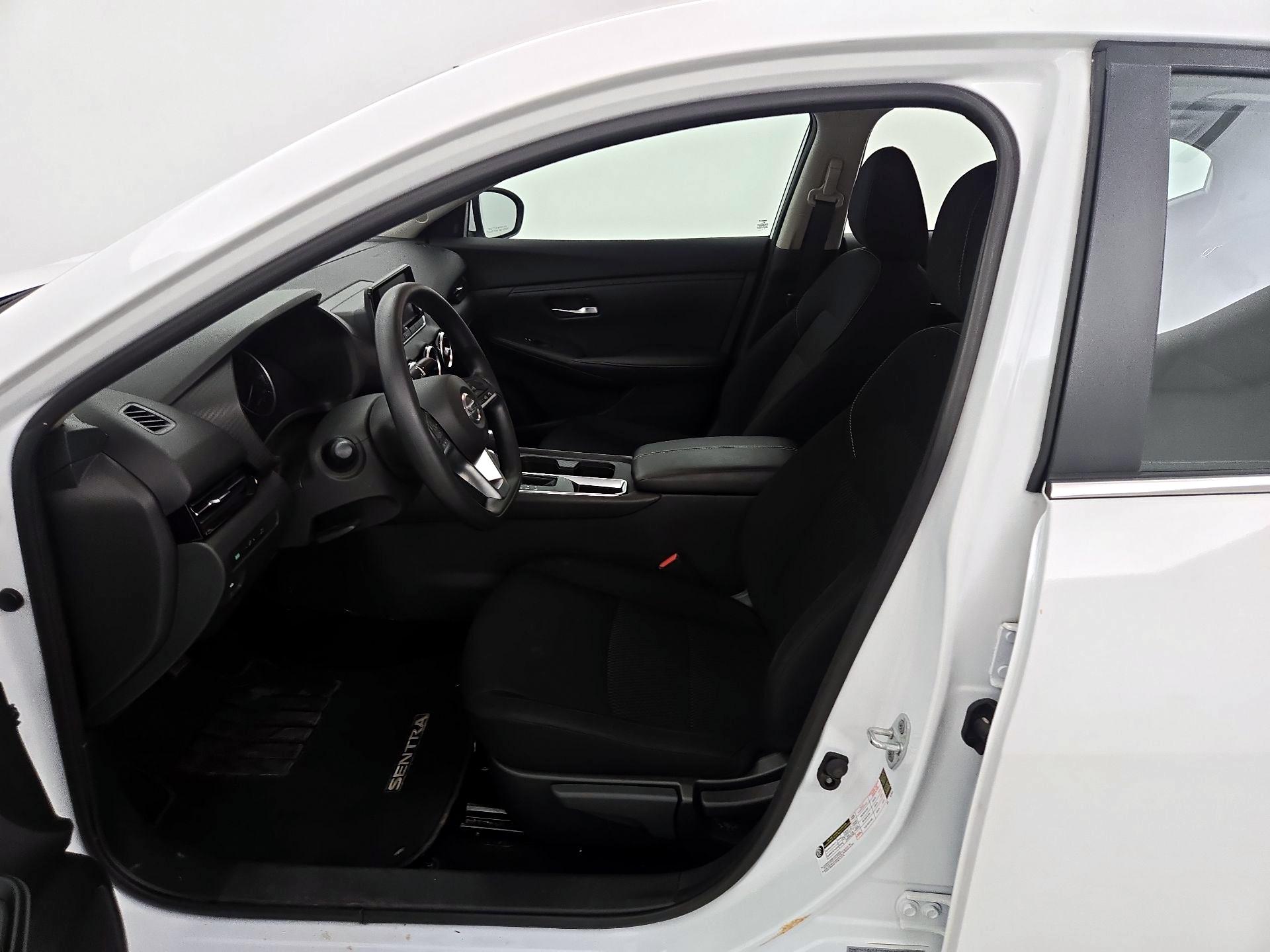 Thumbnail: 2020 Nissan Sentra - 11