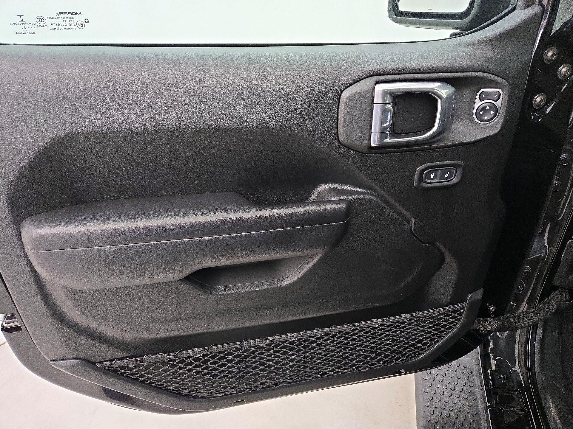 Thumbnail: 2021 Jeep Wrangler - 12