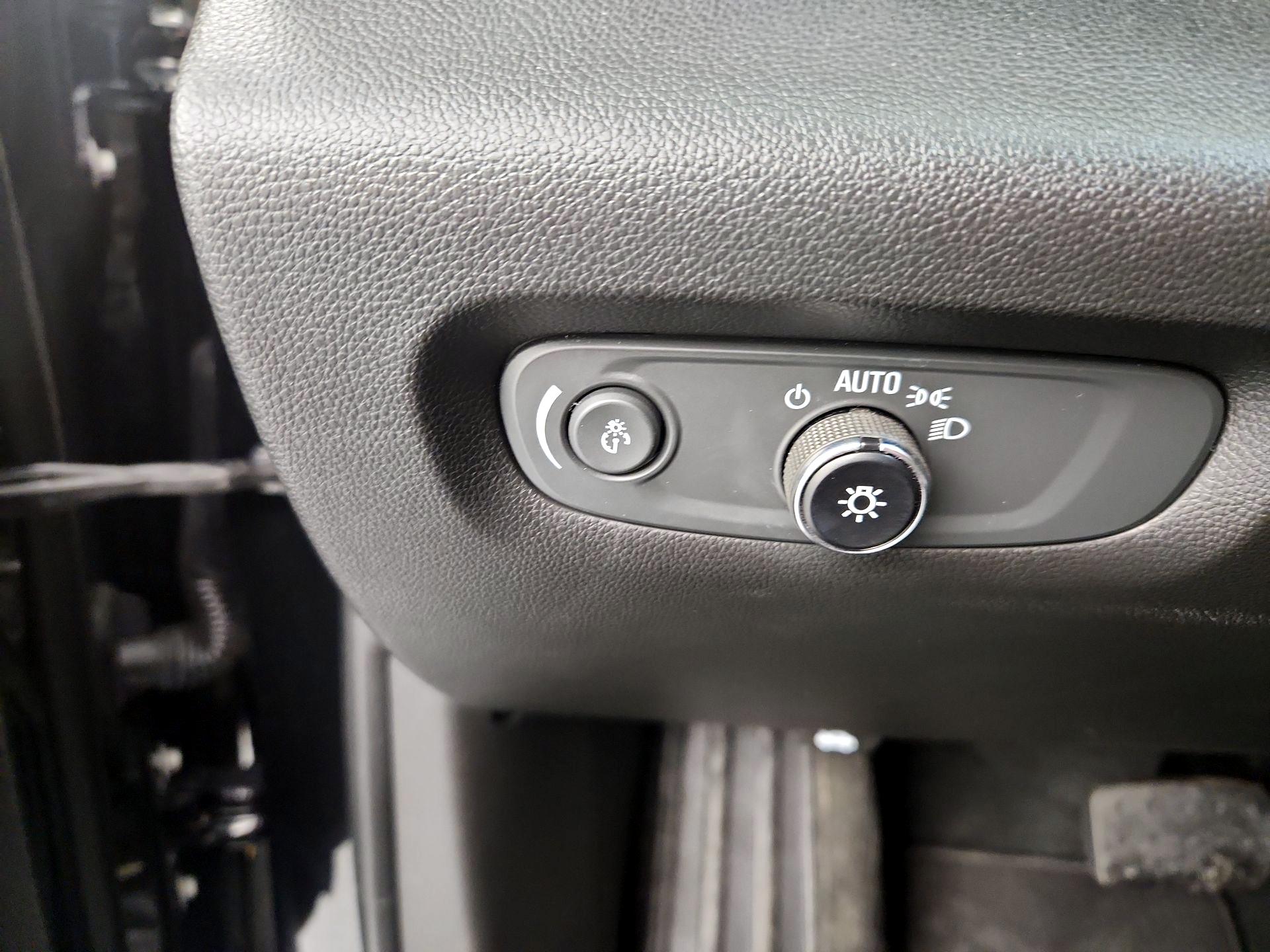 Thumbnail: 2023 Chevrolet Traverse - 13