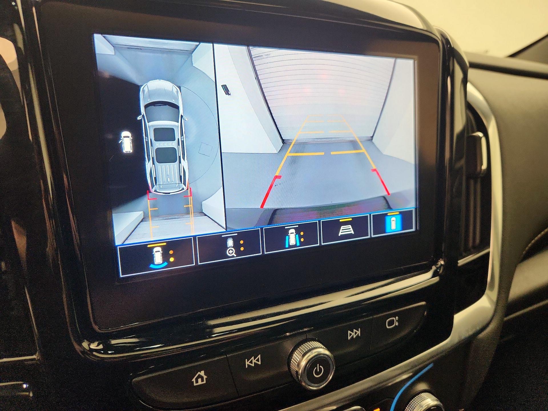 Thumbnail: 2023 Chevrolet Traverse - 15