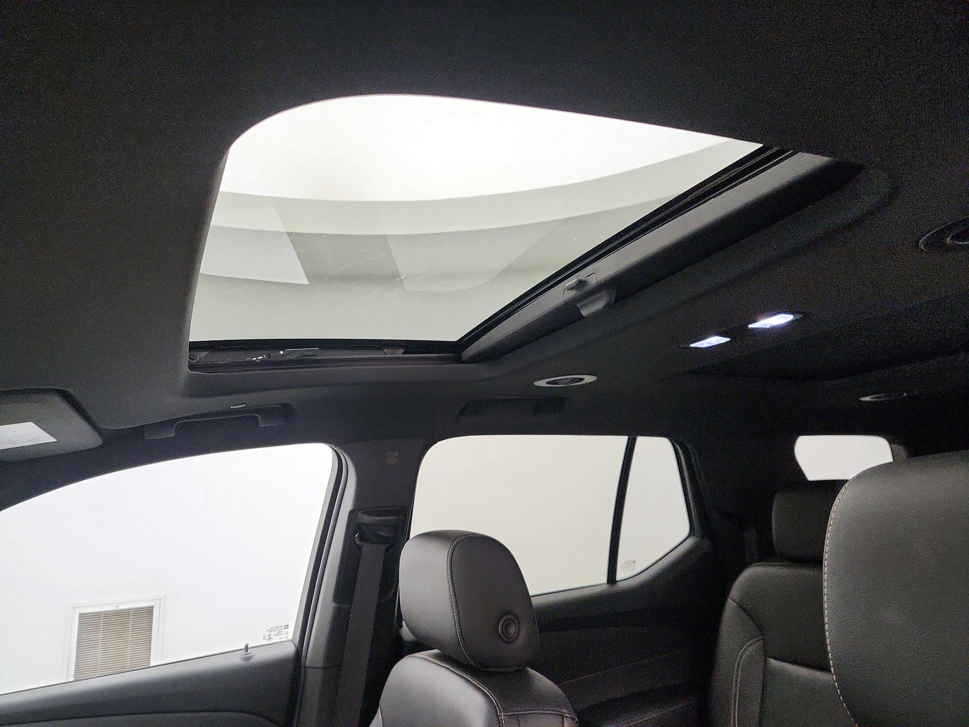 Thumbnail: 2023 Chevrolet Traverse - 20