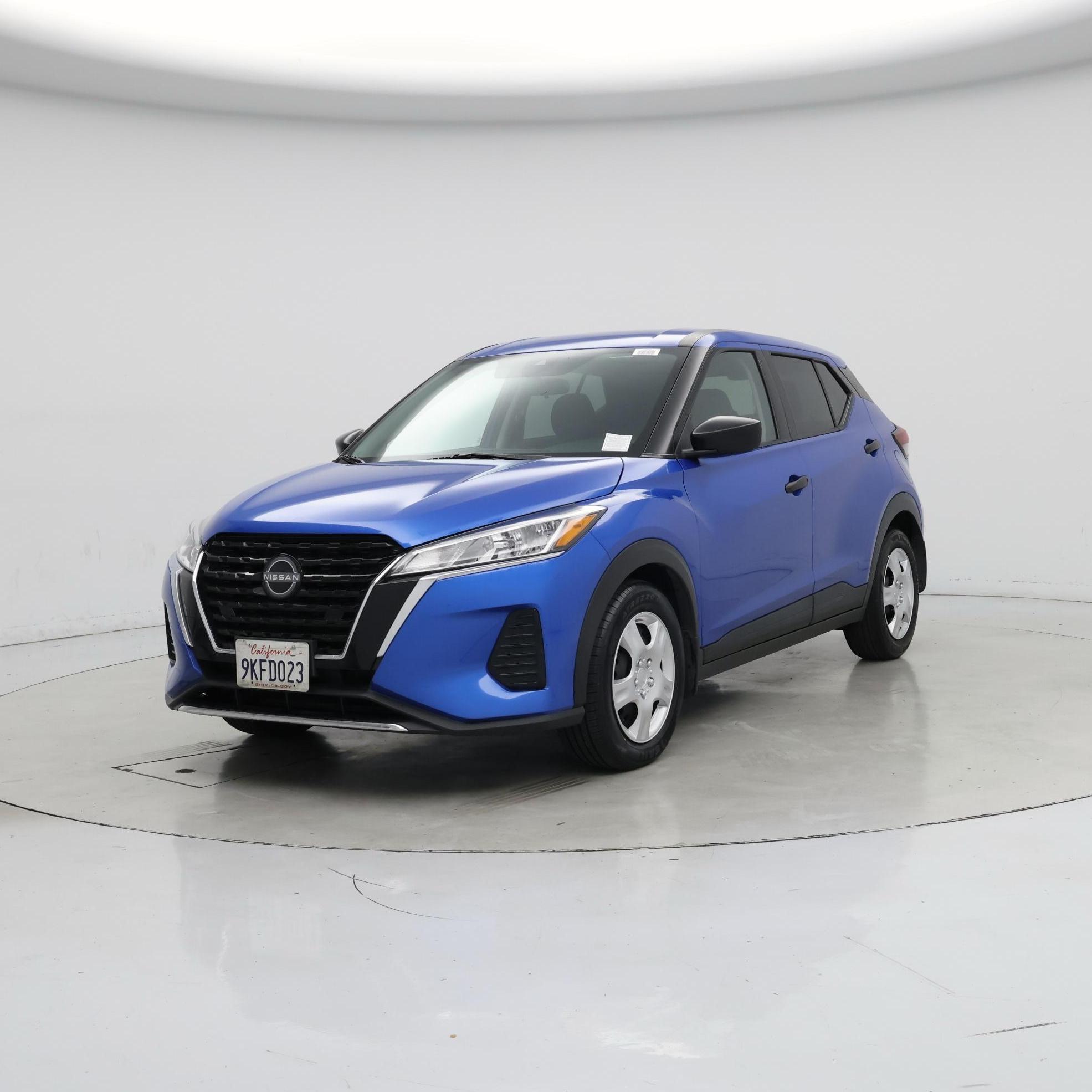 Thumbnail: 2023 Nissan Kicks - 4