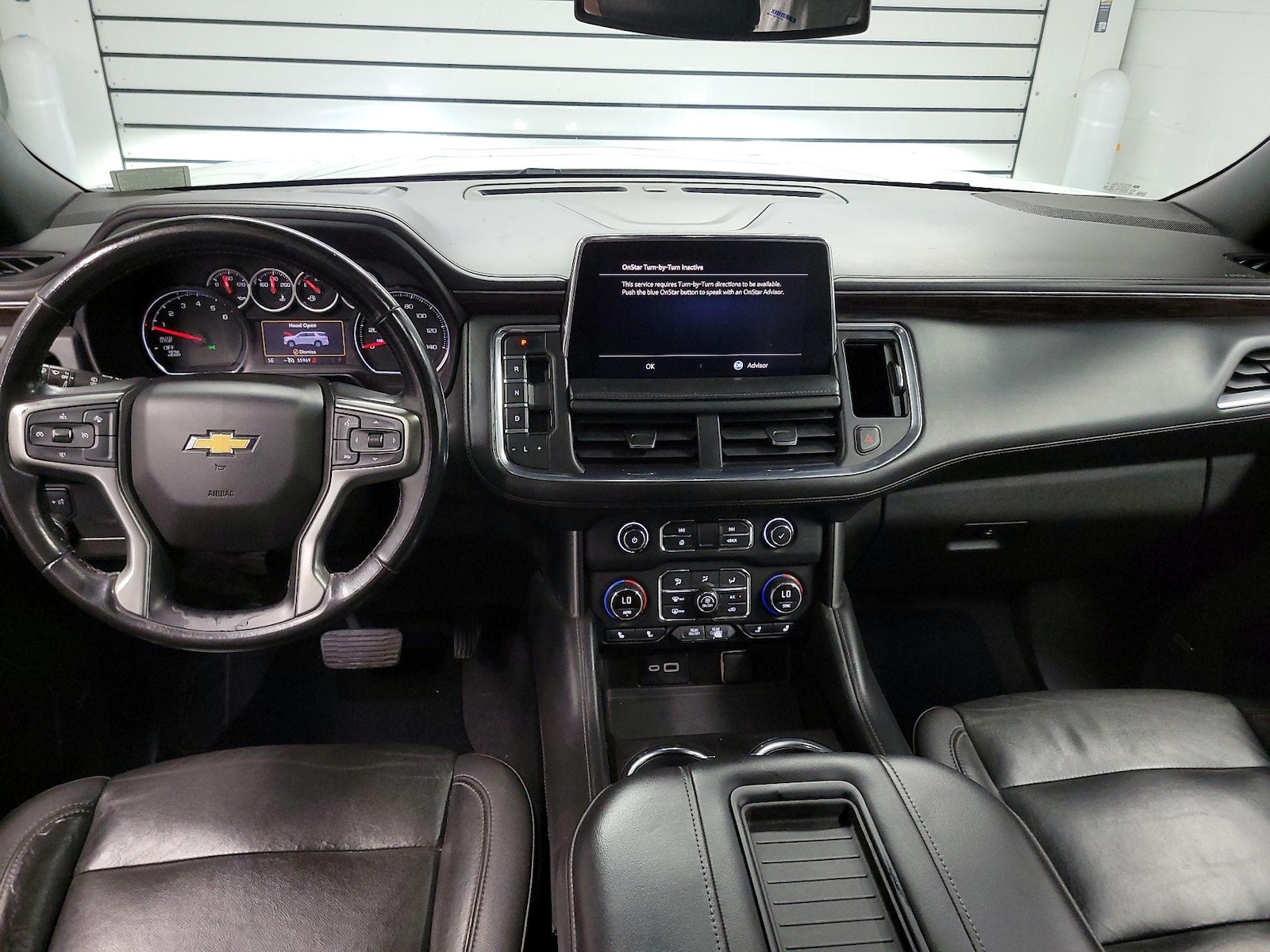 2021 Chevrolet Suburban LT - Photo 10