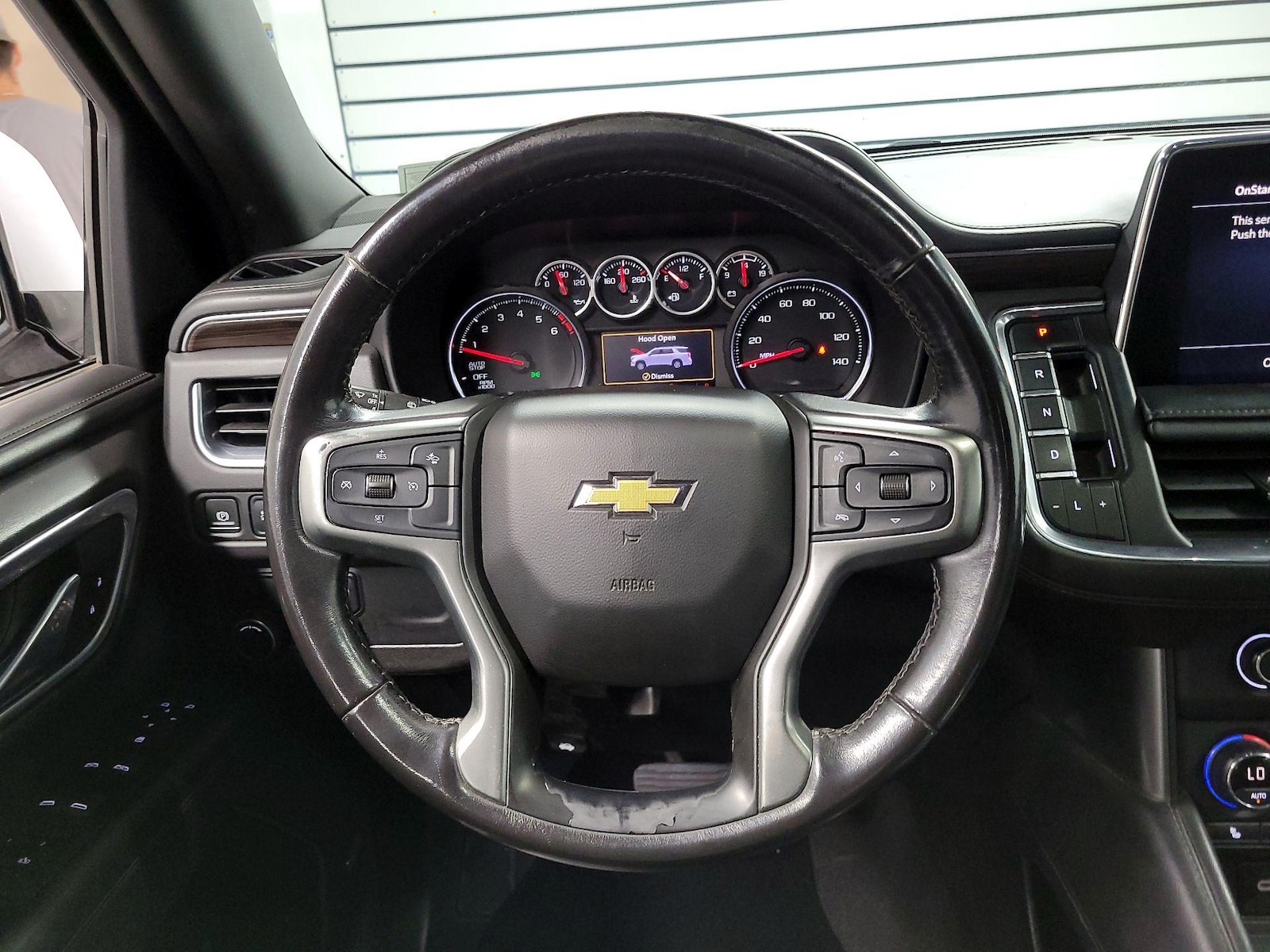 2021 Chevrolet Suburban LT - Photo 11