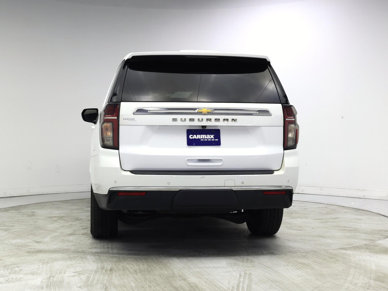 2021 Chevrolet Suburban LT - Photo 7