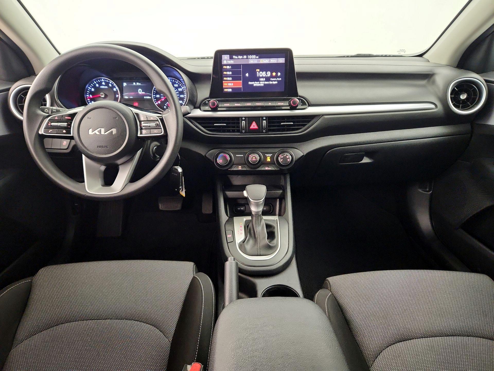 Thumbnail: 2024 Kia Forte - 9