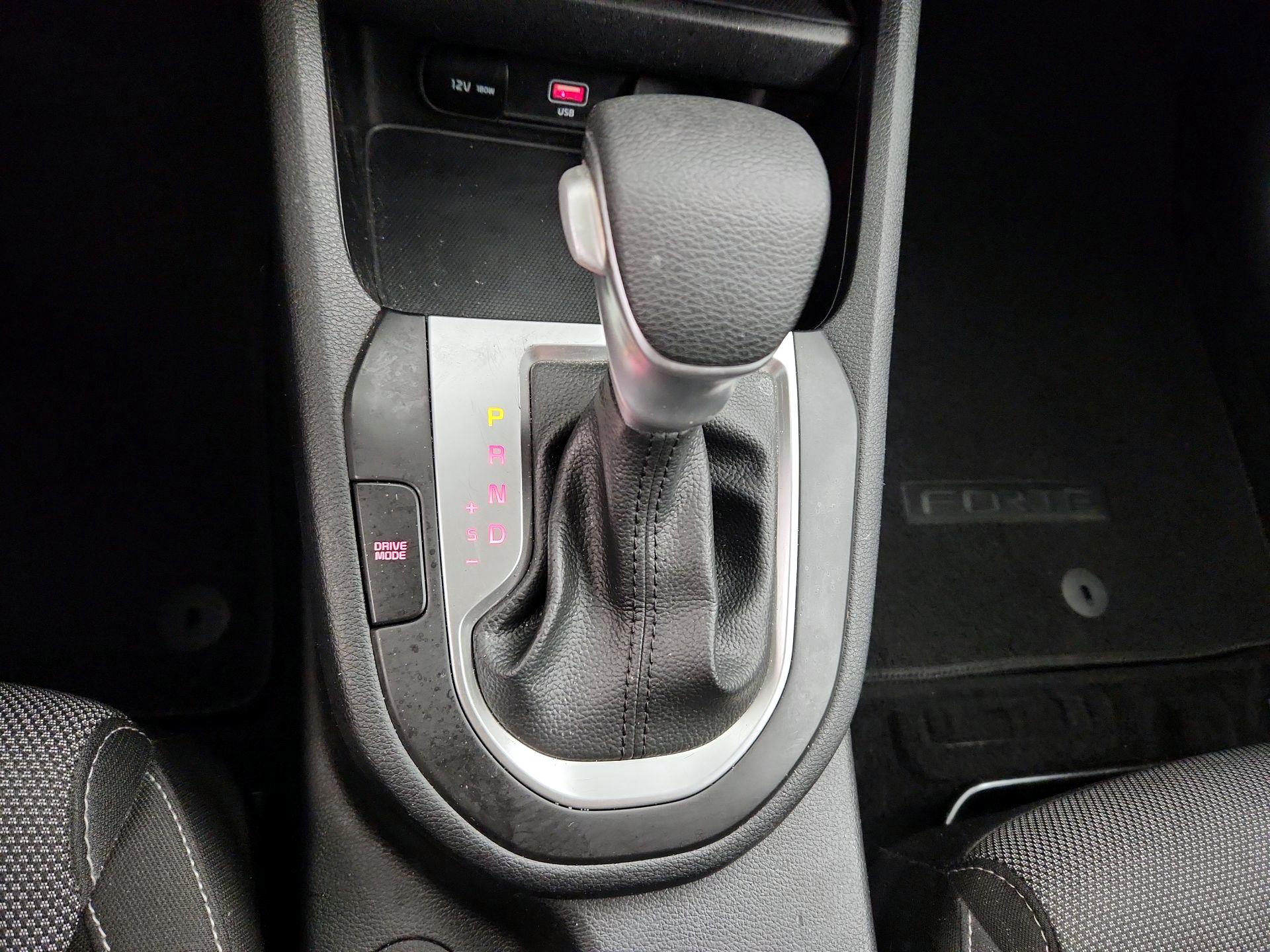 Thumbnail: 2024 Kia Forte - 17