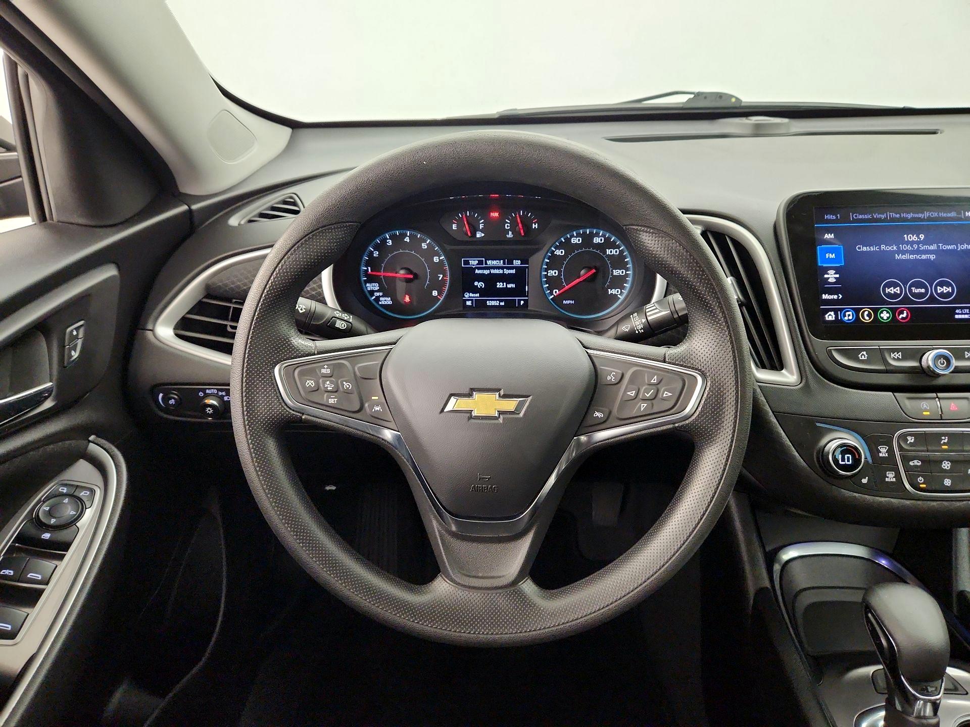 Thumbnail: 2023 Chevrolet Malibu - 10