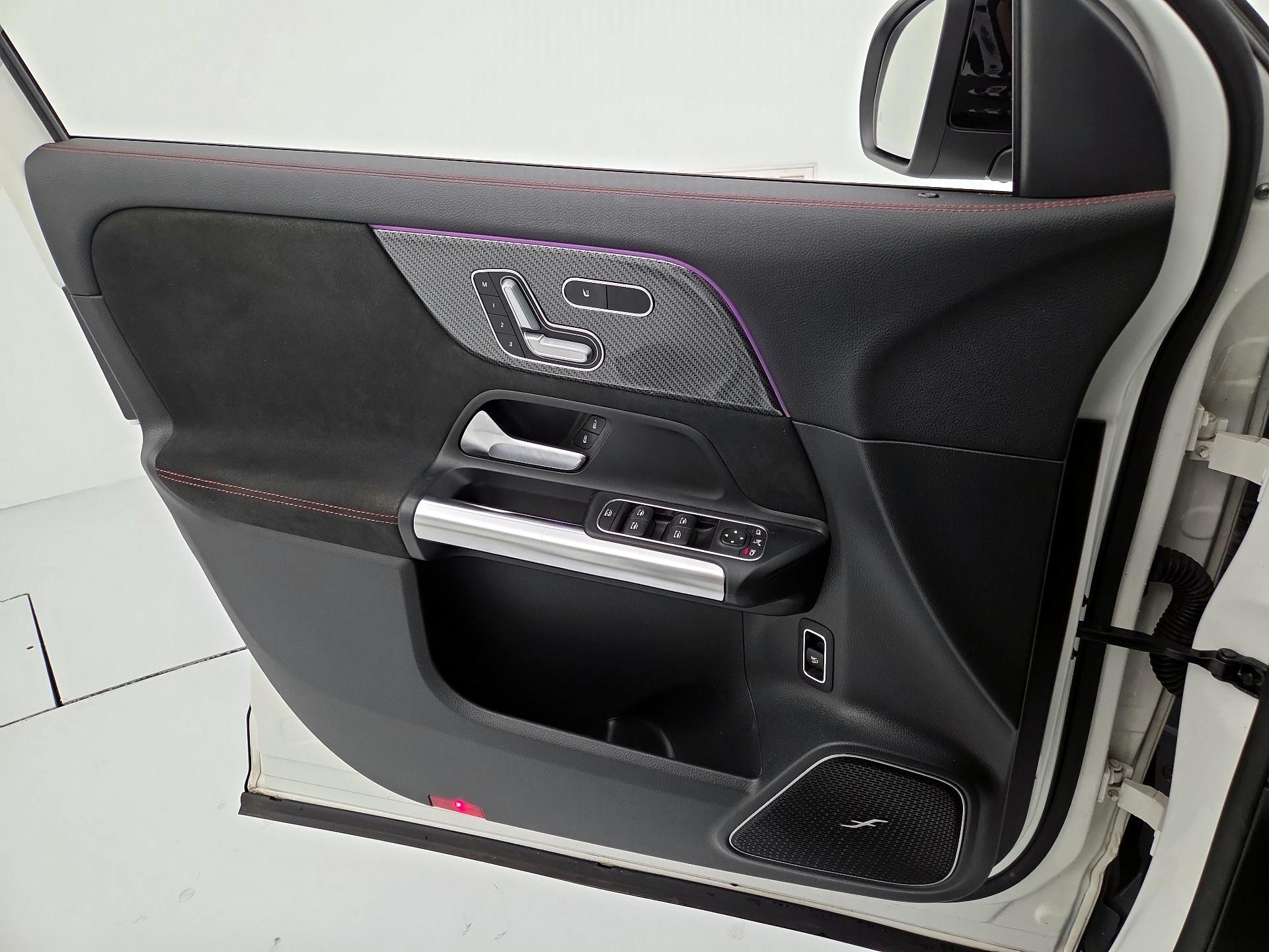 Thumbnail: 2021 Mercedes-Benz GLA - 12