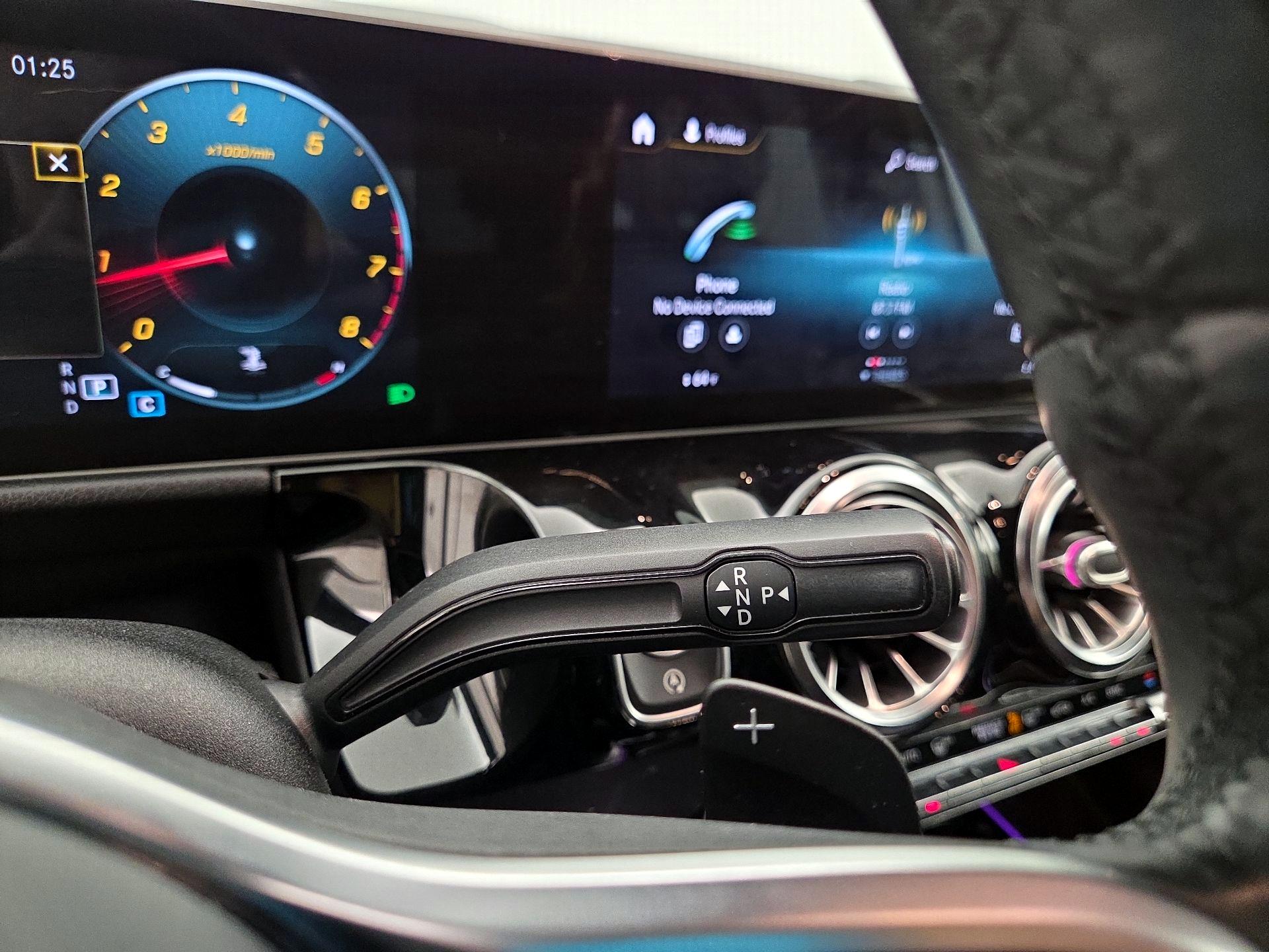 Thumbnail: 2021 Mercedes-Benz GLA - 17