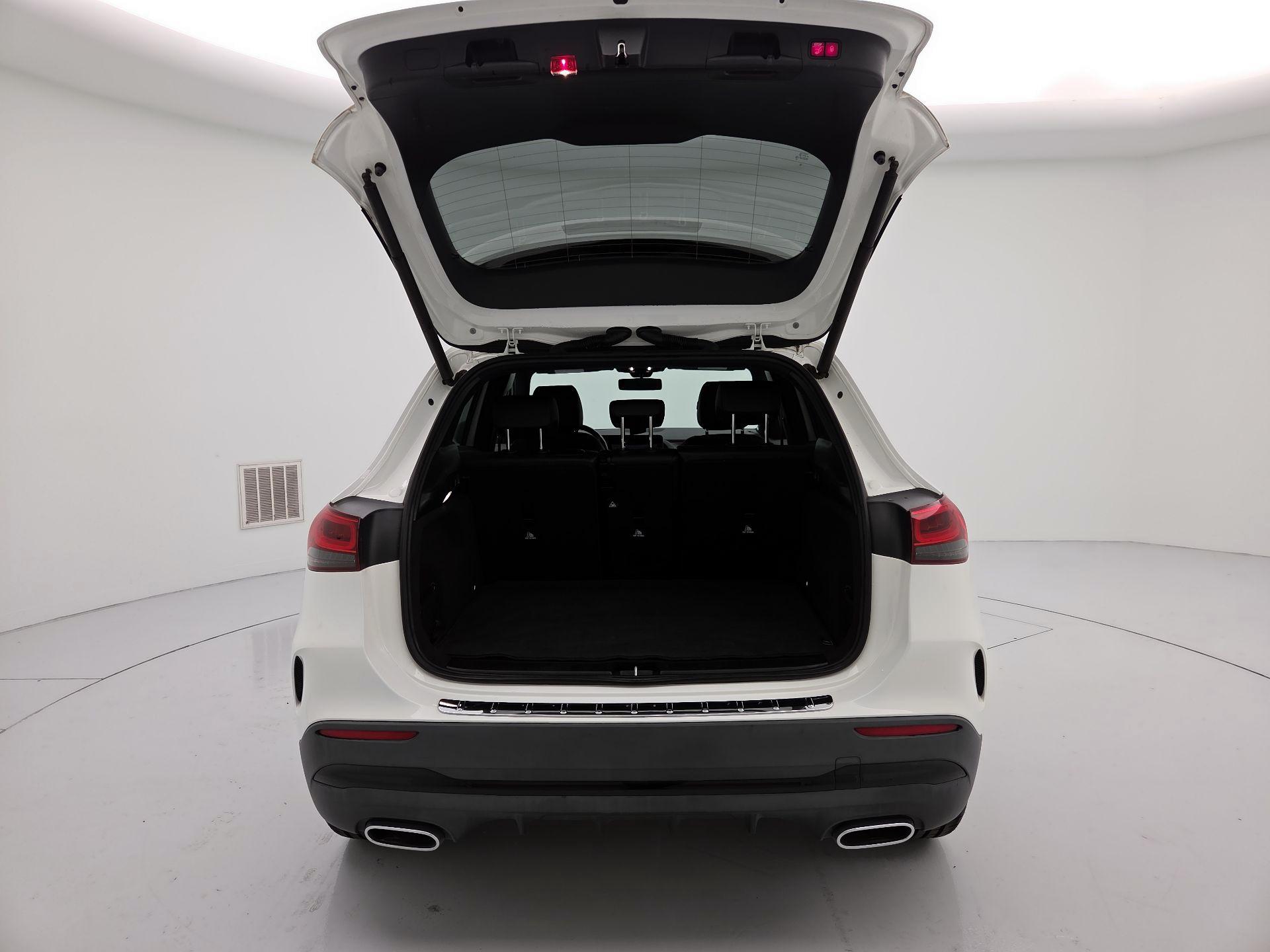 Thumbnail: 2021 Mercedes-Benz GLA - 20