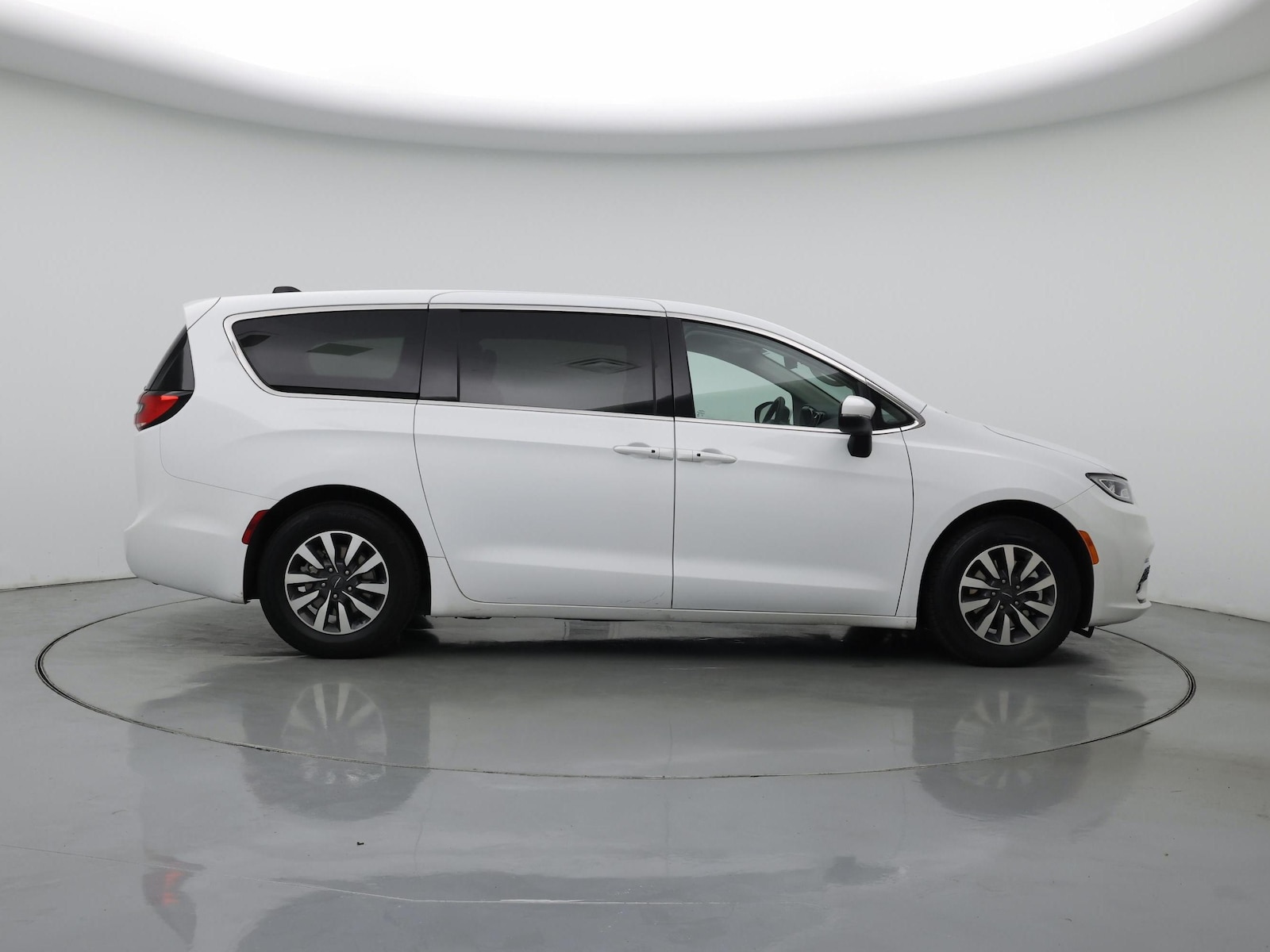 2023 Chrysler Pacifica Hybrid Touring L - Photo 8