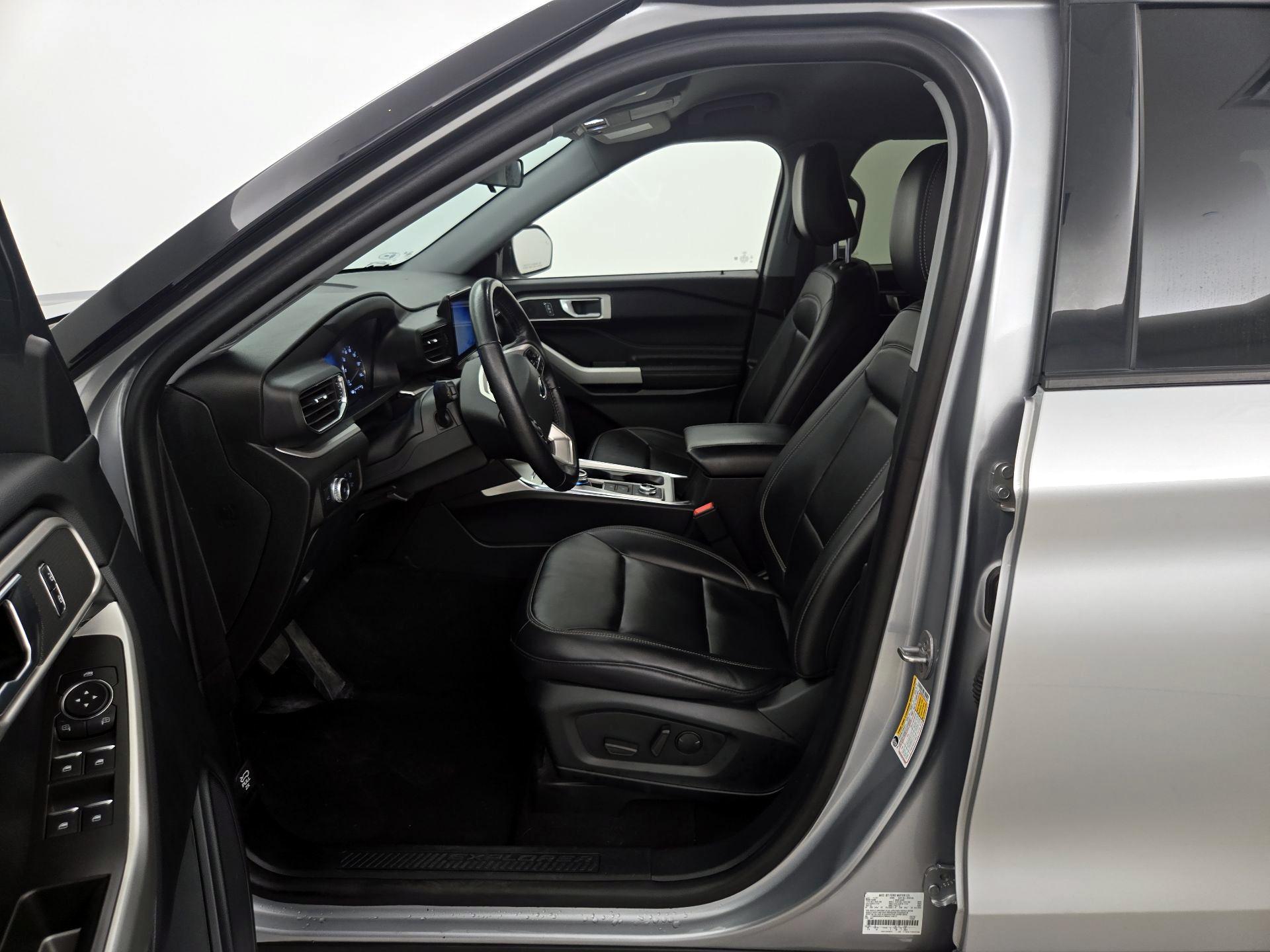 Thumbnail: 2021 Ford Explorer - 11