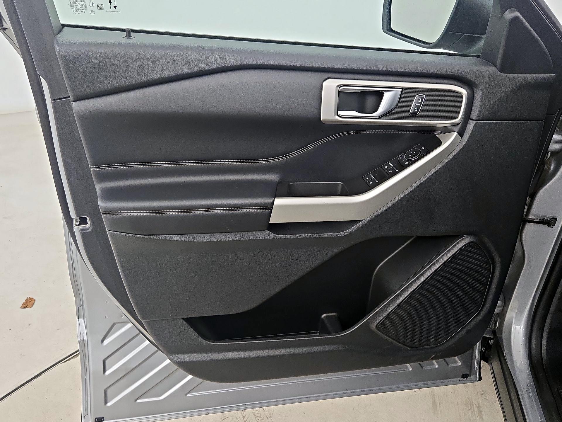 Thumbnail: 2021 Ford Explorer - 12