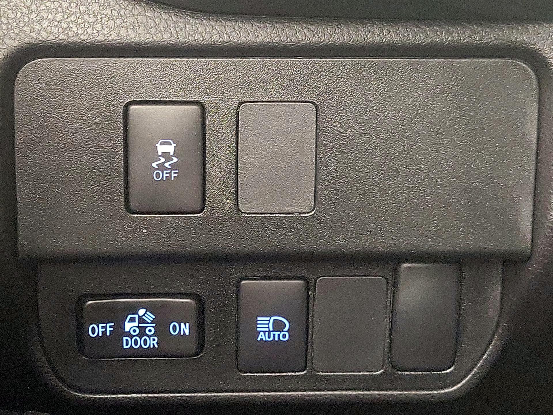 Thumbnail: 2023 Toyota Tacoma - 13