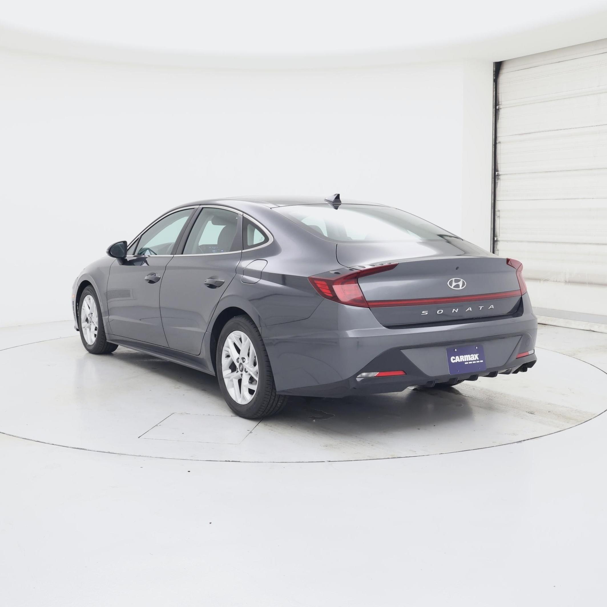 Thumbnail: 2022 Hyundai Sonata - 2
