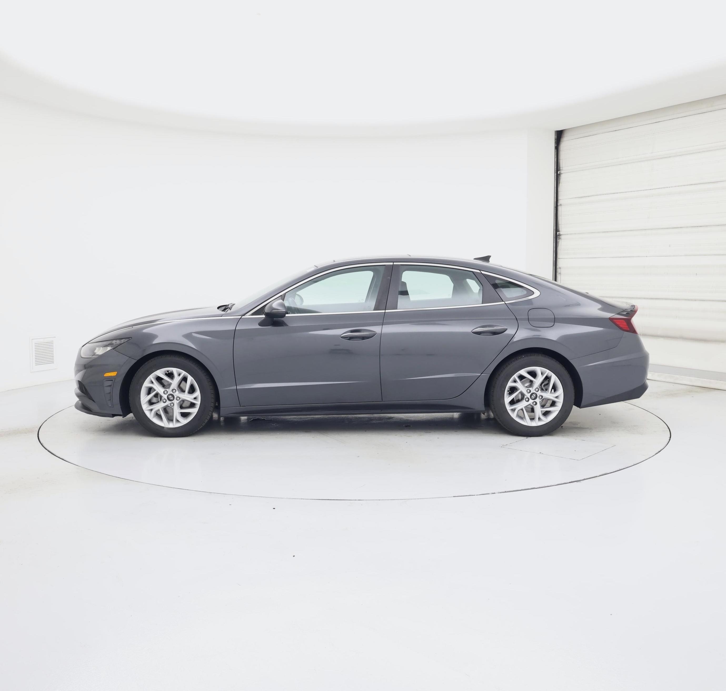Thumbnail: 2022 Hyundai Sonata - 3